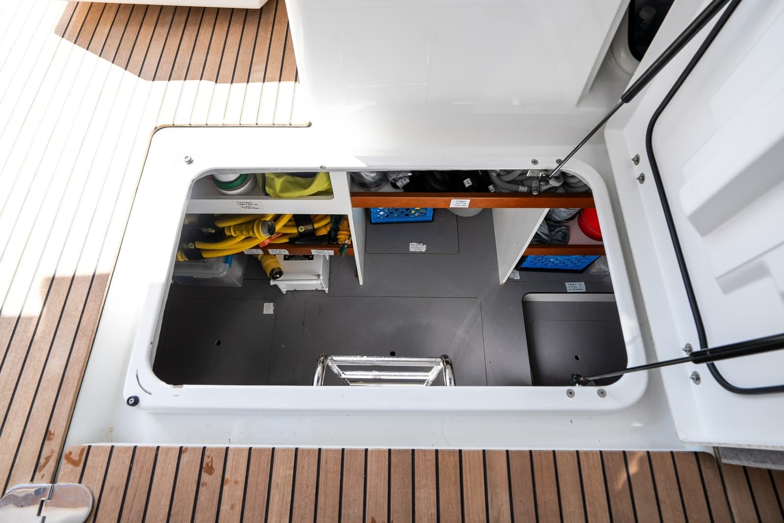 2020 Beneteau Swift Trawler 50 - Photo 6