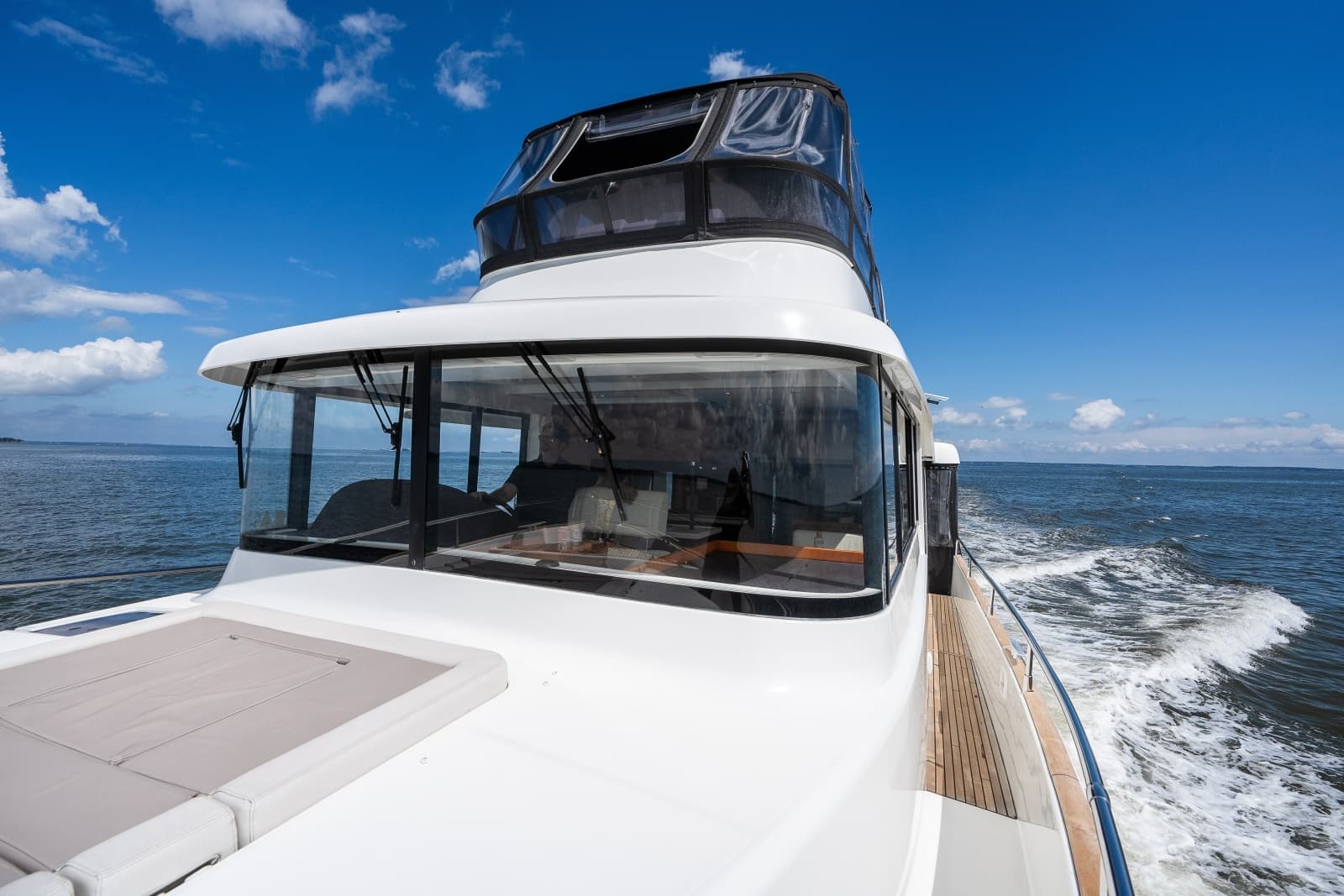 2020 Beneteau Swift Trawler 50 - Photo 18