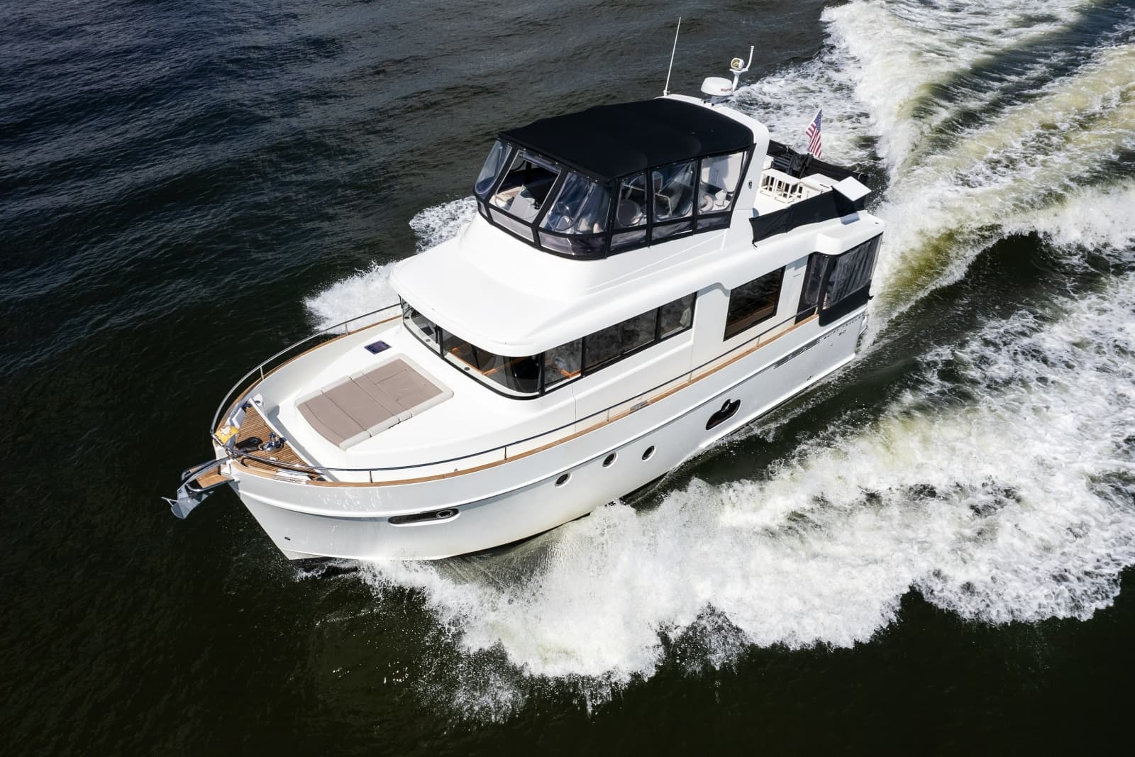 2020 Beneteau Swift Trawler 50 - Photo 23