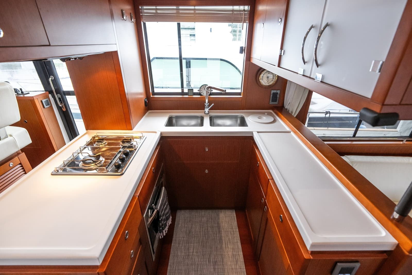 2020 Beneteau Swift Trawler 50 - Photo 106