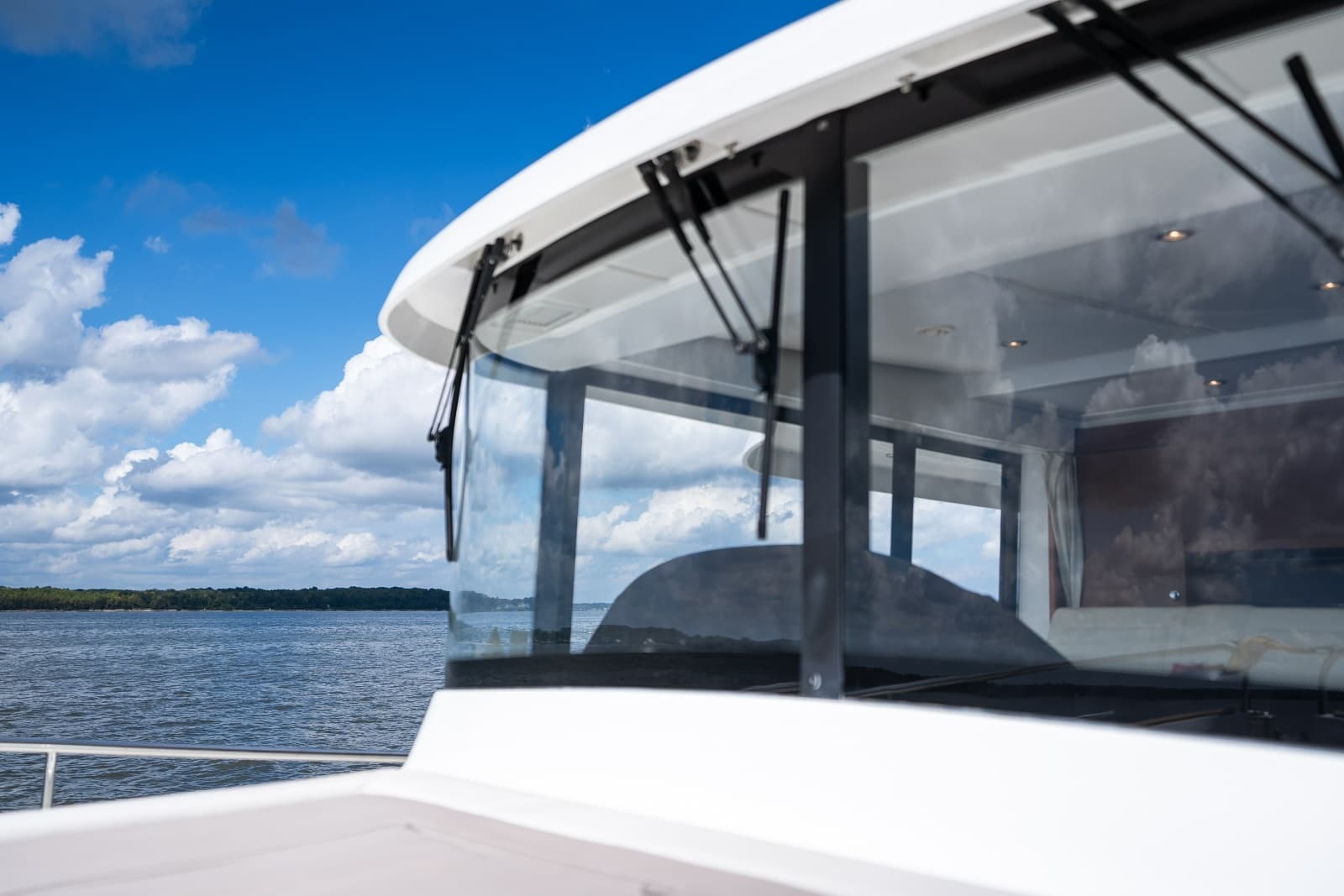 2020 Beneteau Swift Trawler 50 - Photo 9