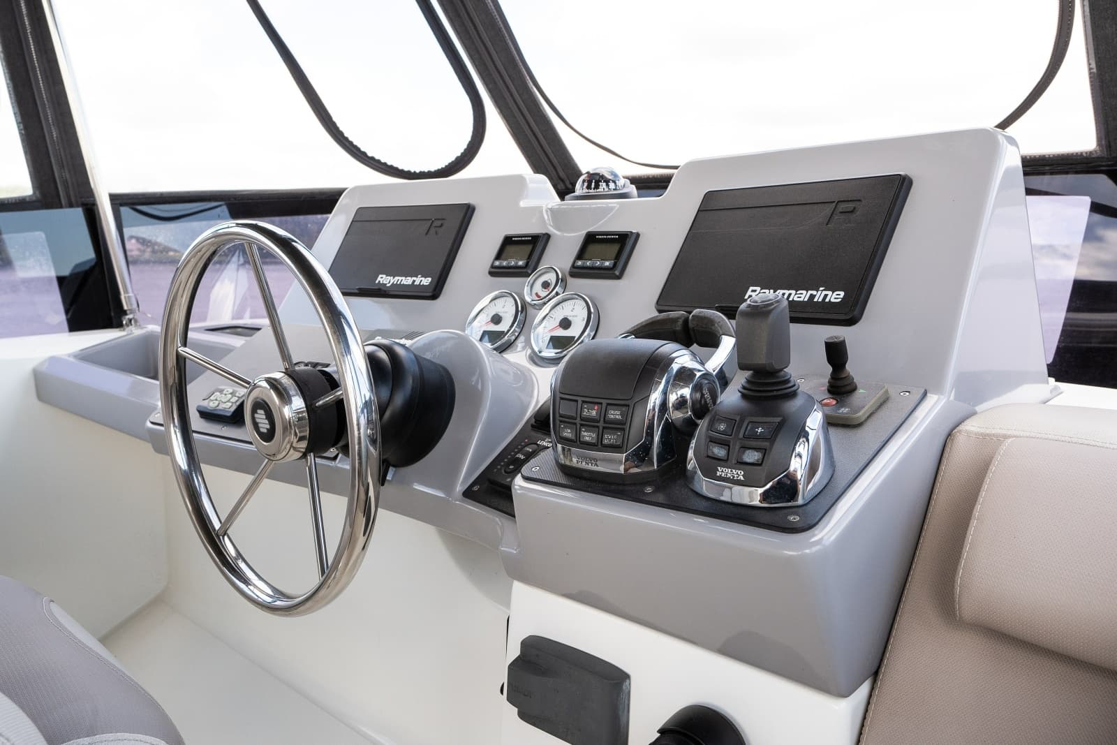 2020 Beneteau Swift Trawler 50 - Photo 38