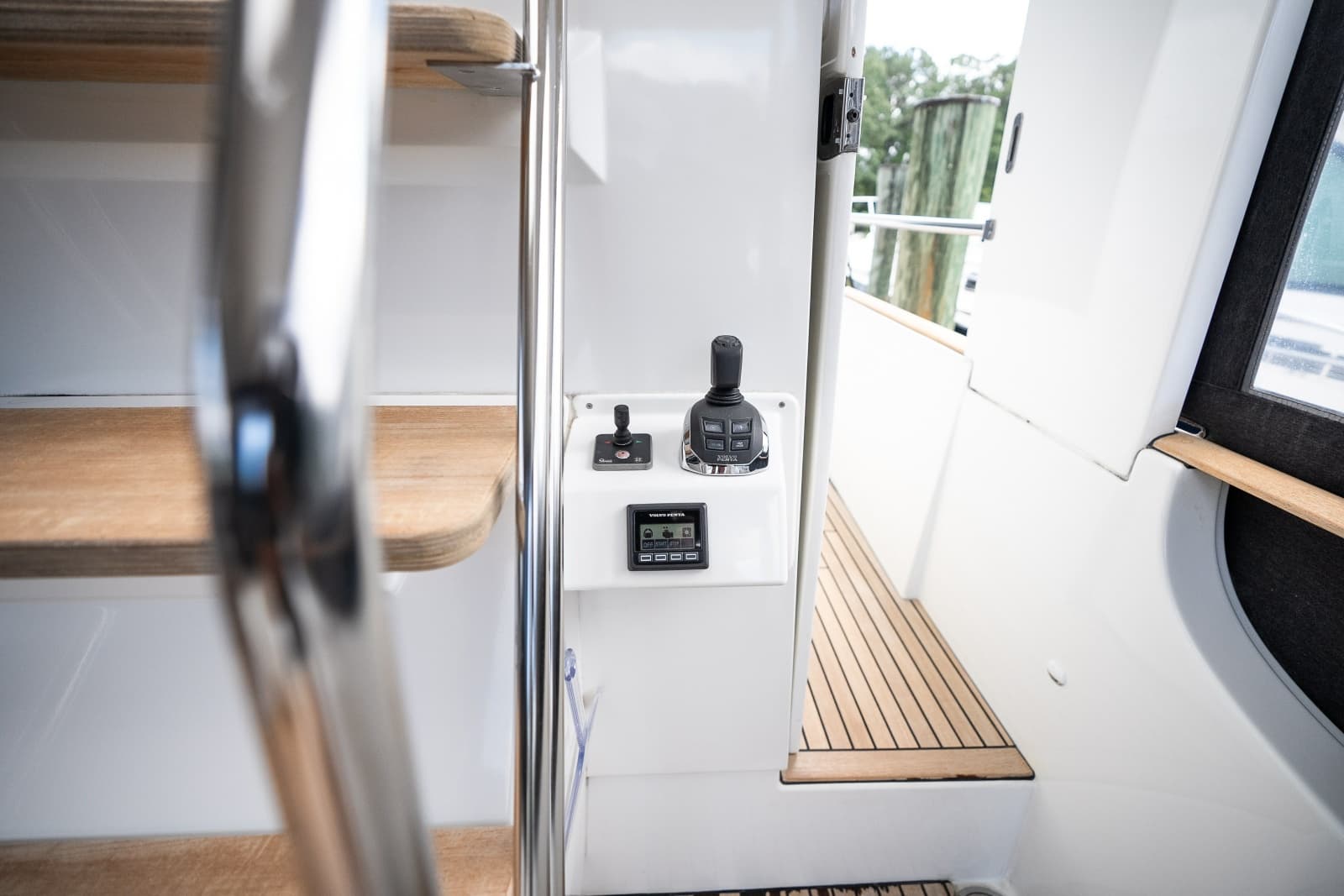 2020 Beneteau Swift Trawler 50 - Photo 50