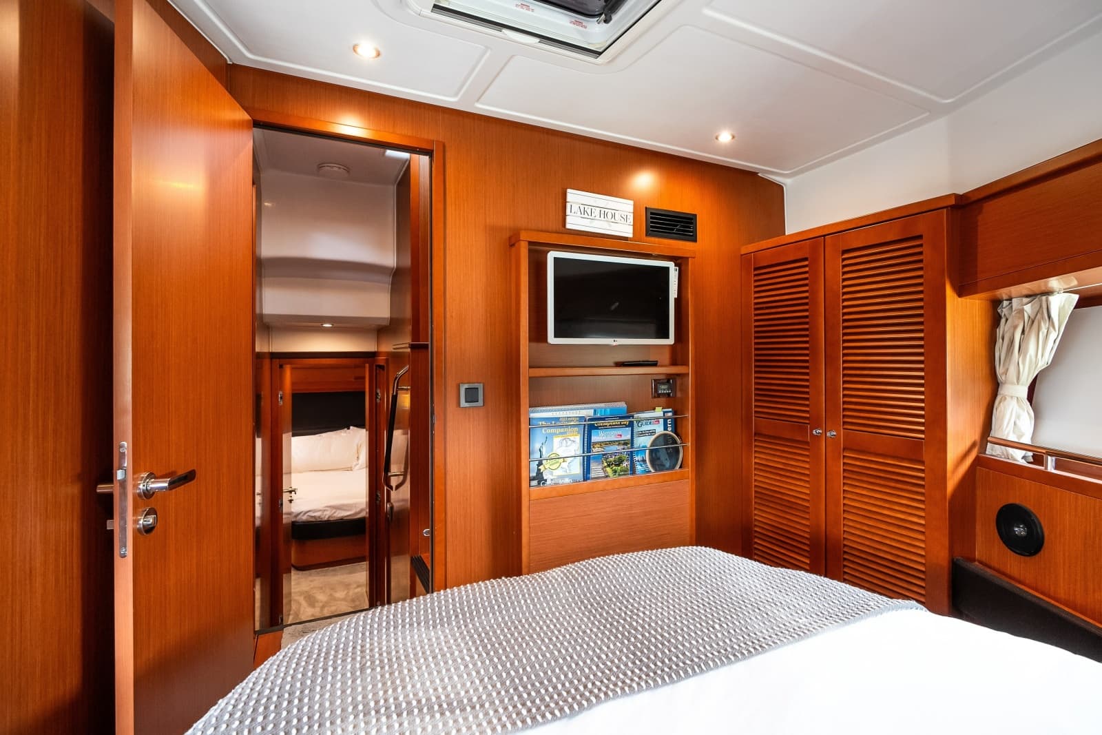 2020 Beneteau Swift Trawler 50 - Photo 82