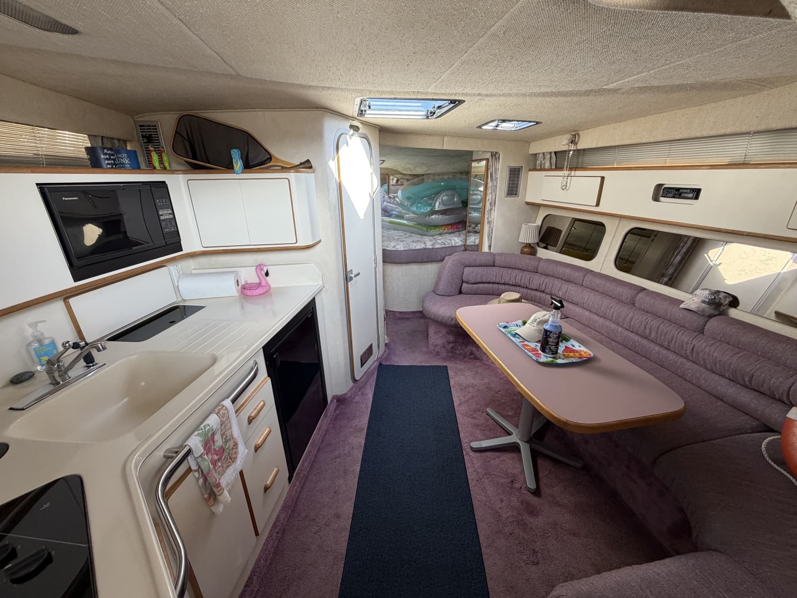 1993 Sea Ray 370 Express Cruiser - Photo 29