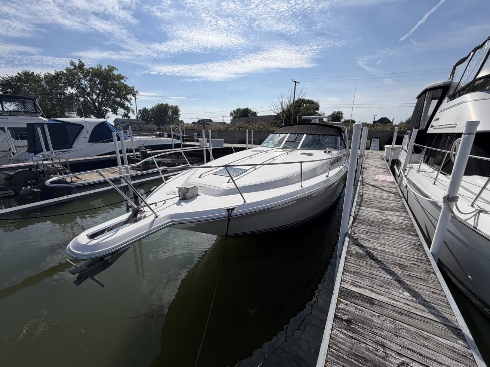 1993 Sea Ray 370 Express Cruiser - Photo 8