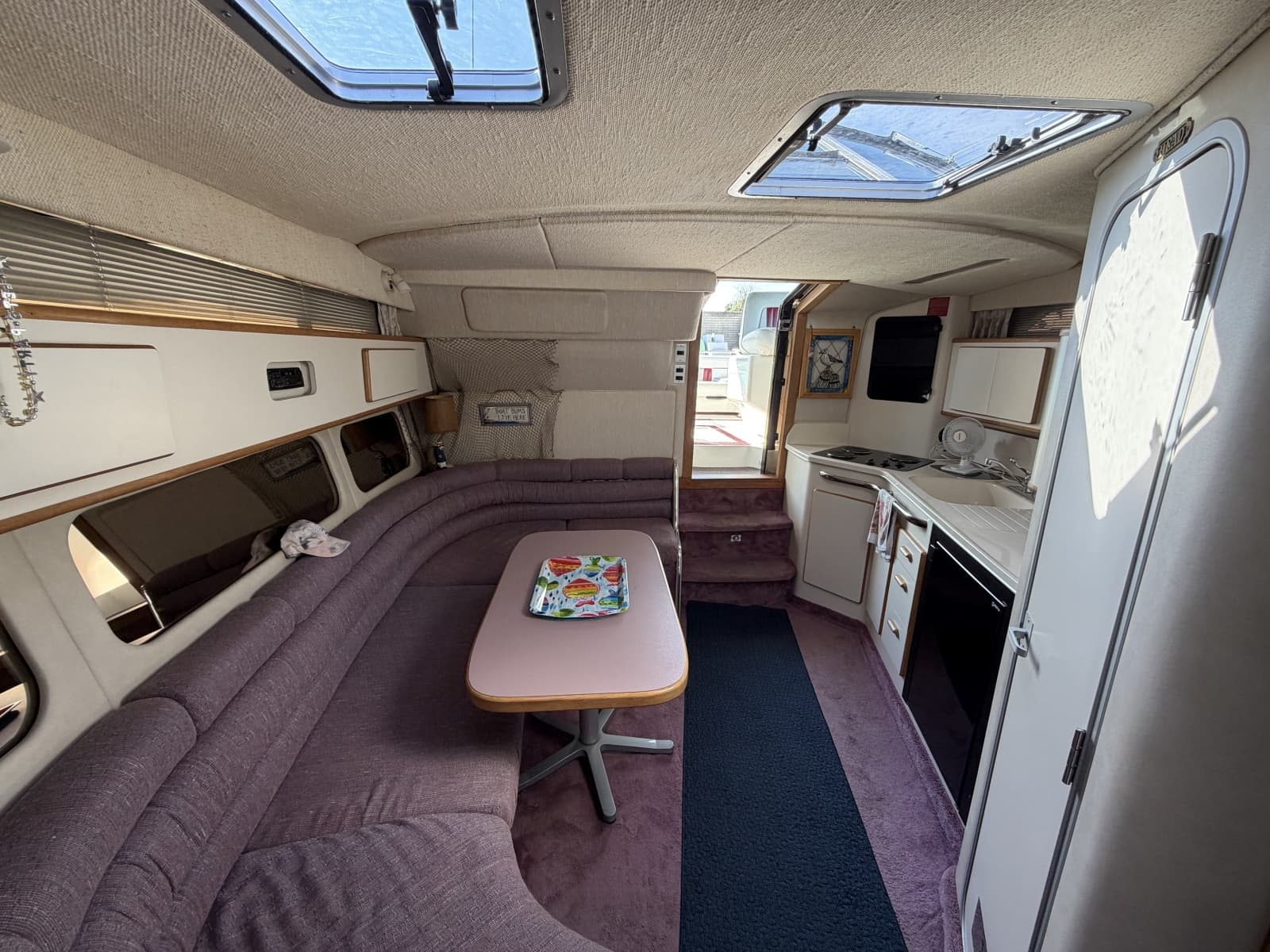 1993 Sea Ray 370 Express Cruiser - Photo 37