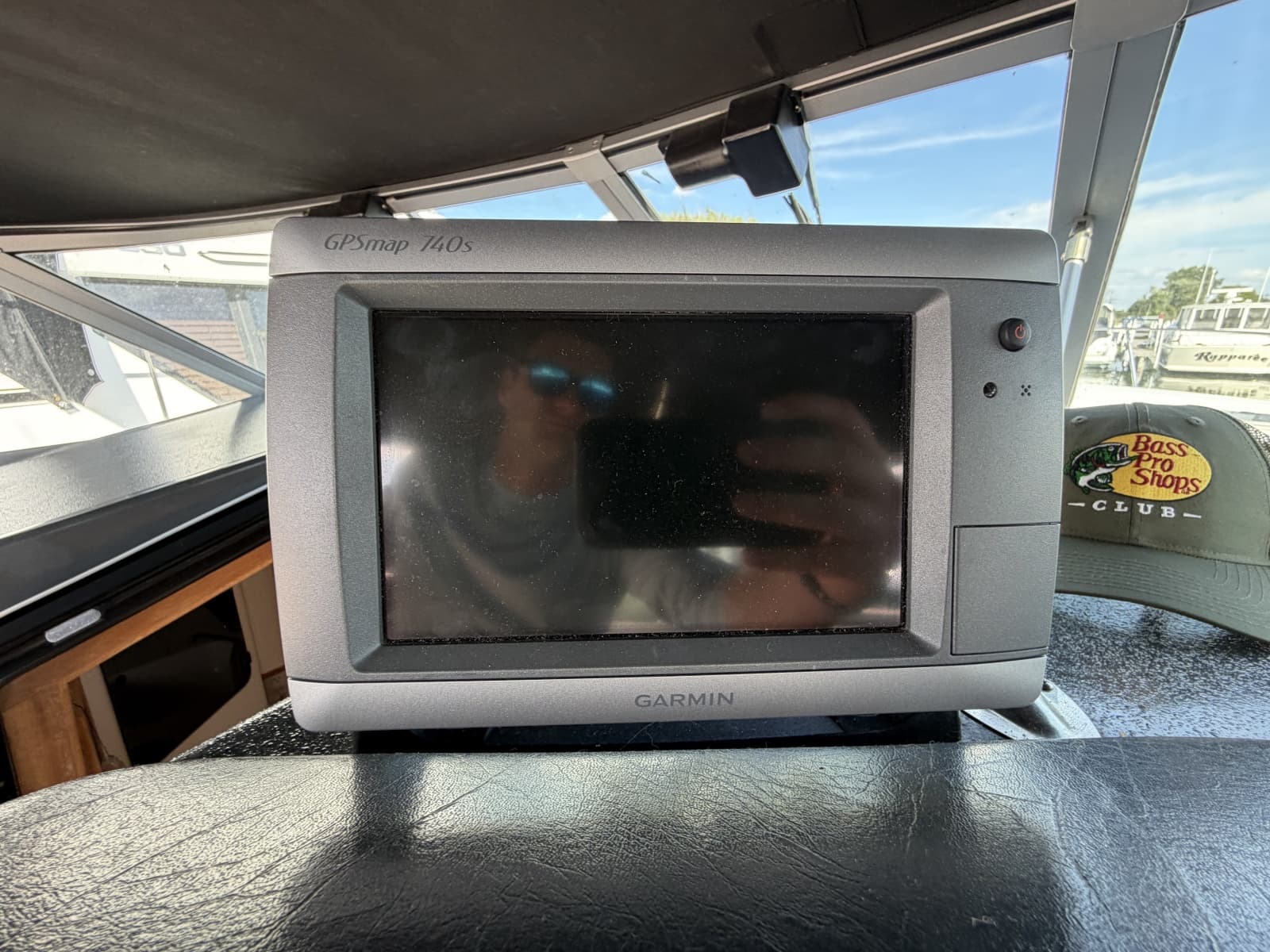 1993 Sea Ray 370 Express Cruiser - Photo 19