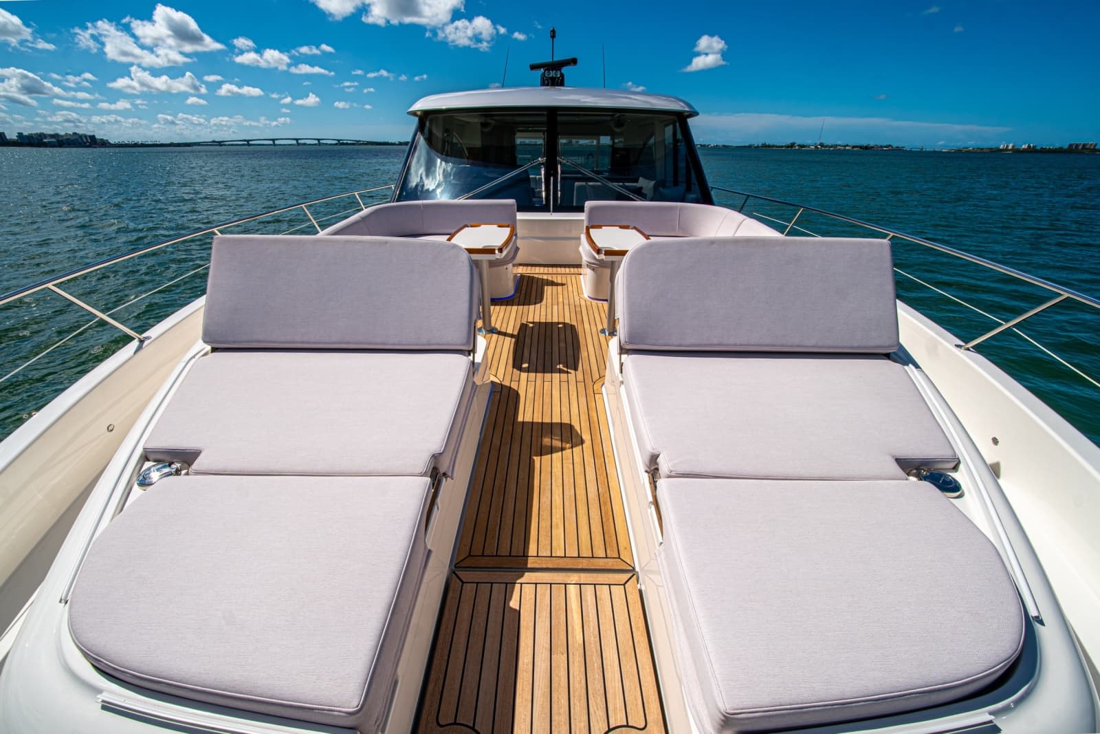 2025 Riviera 6800 Sport Yacht Platinum Edition - Photo 100