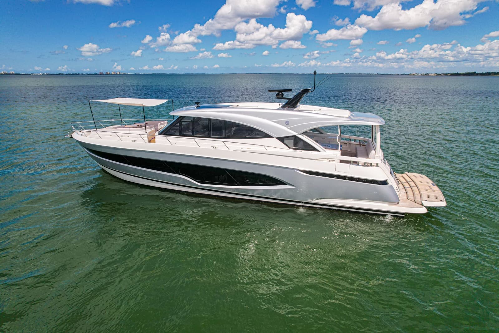 2025 Riviera 6800 Sport Yacht Platinum Edition - Photo 27