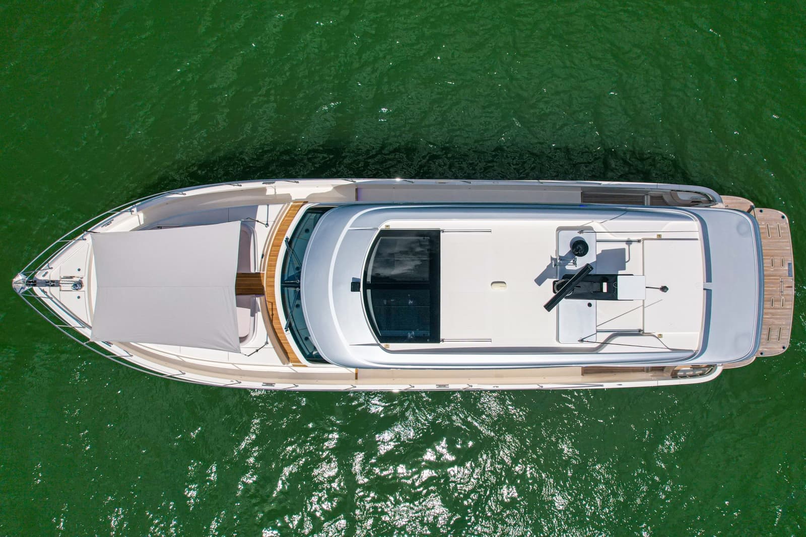 2025 Riviera 6800 Sport Yacht Platinum Edition - Photo 28