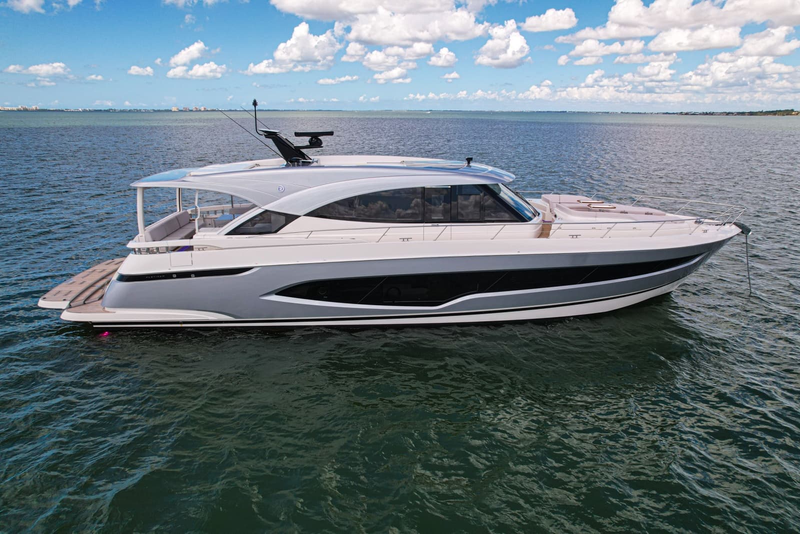 2025 Riviera 6800 Sport Yacht Platinum Edition - Photo 33