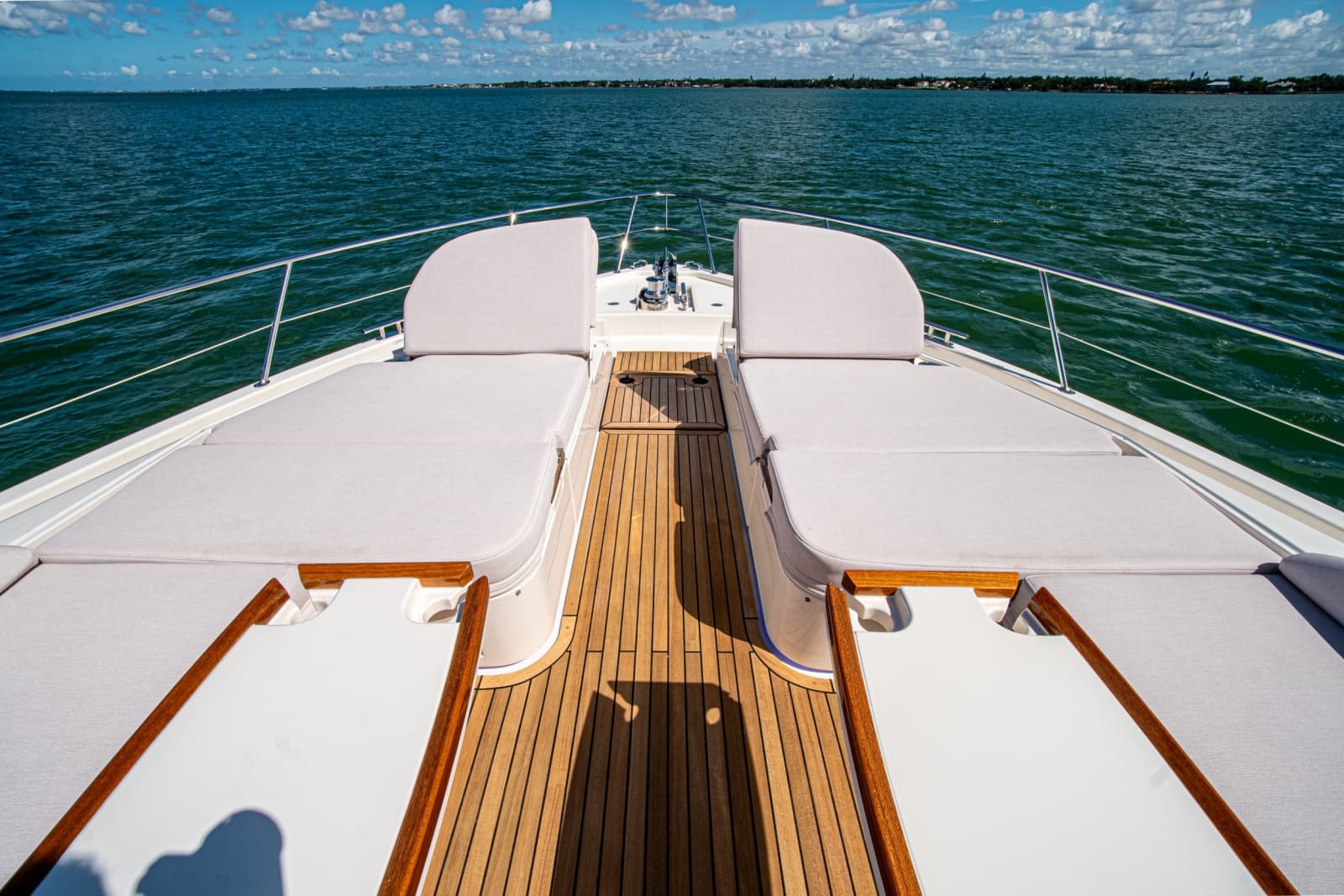 2025 Riviera 6800 Sport Yacht Platinum Edition - Photo 99