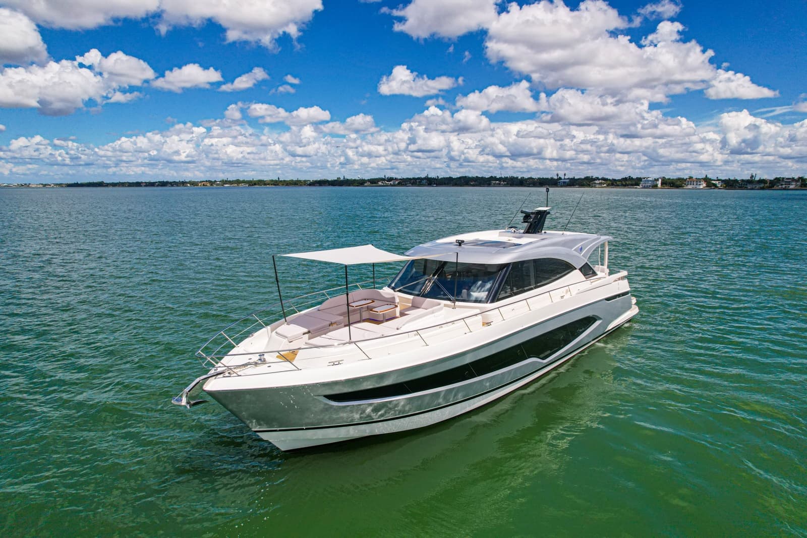 2025 Riviera 6800 Sport Yacht Platinum Edition - Photo 18