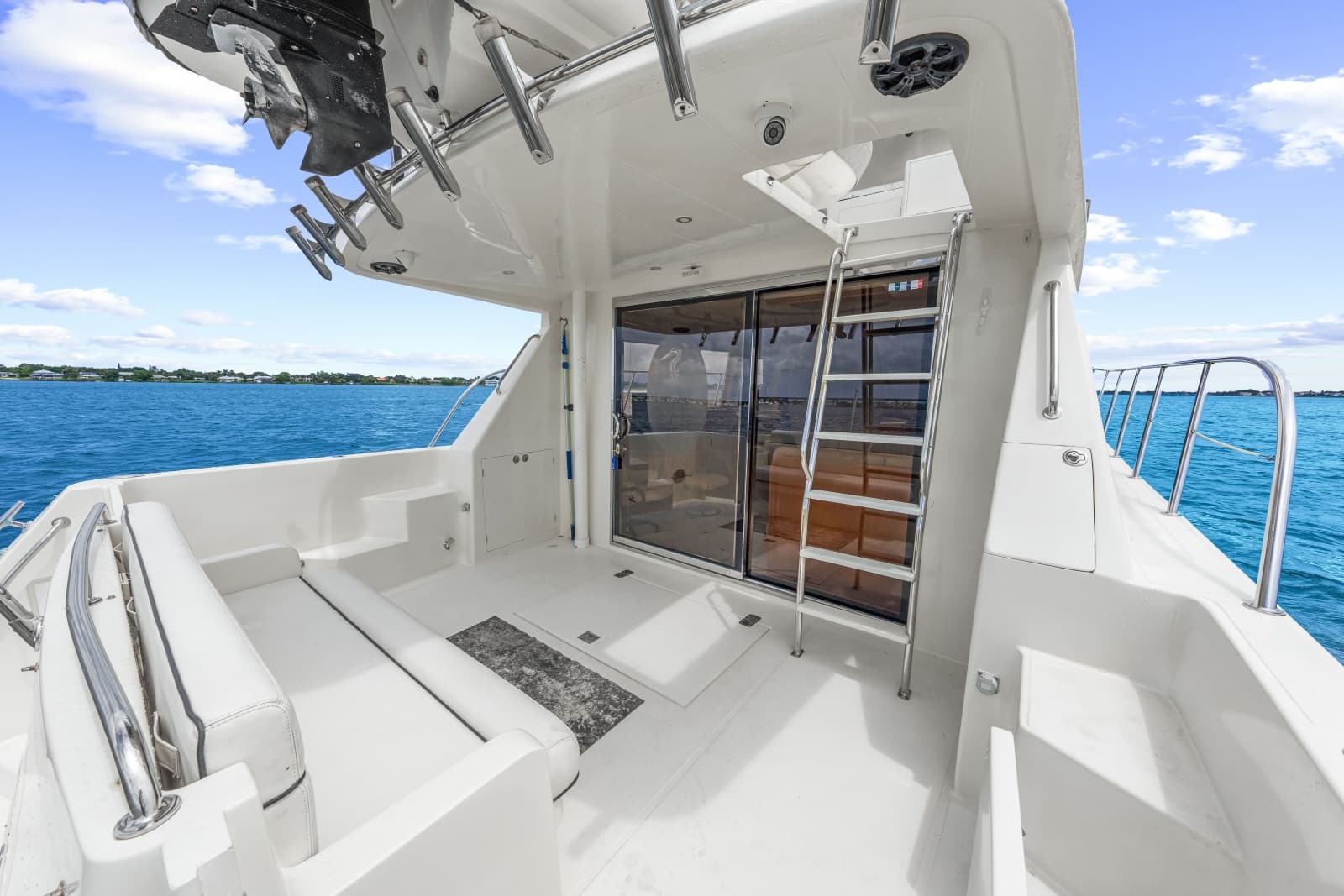 2005 Hampton 558 Pilothouse - Photo 35