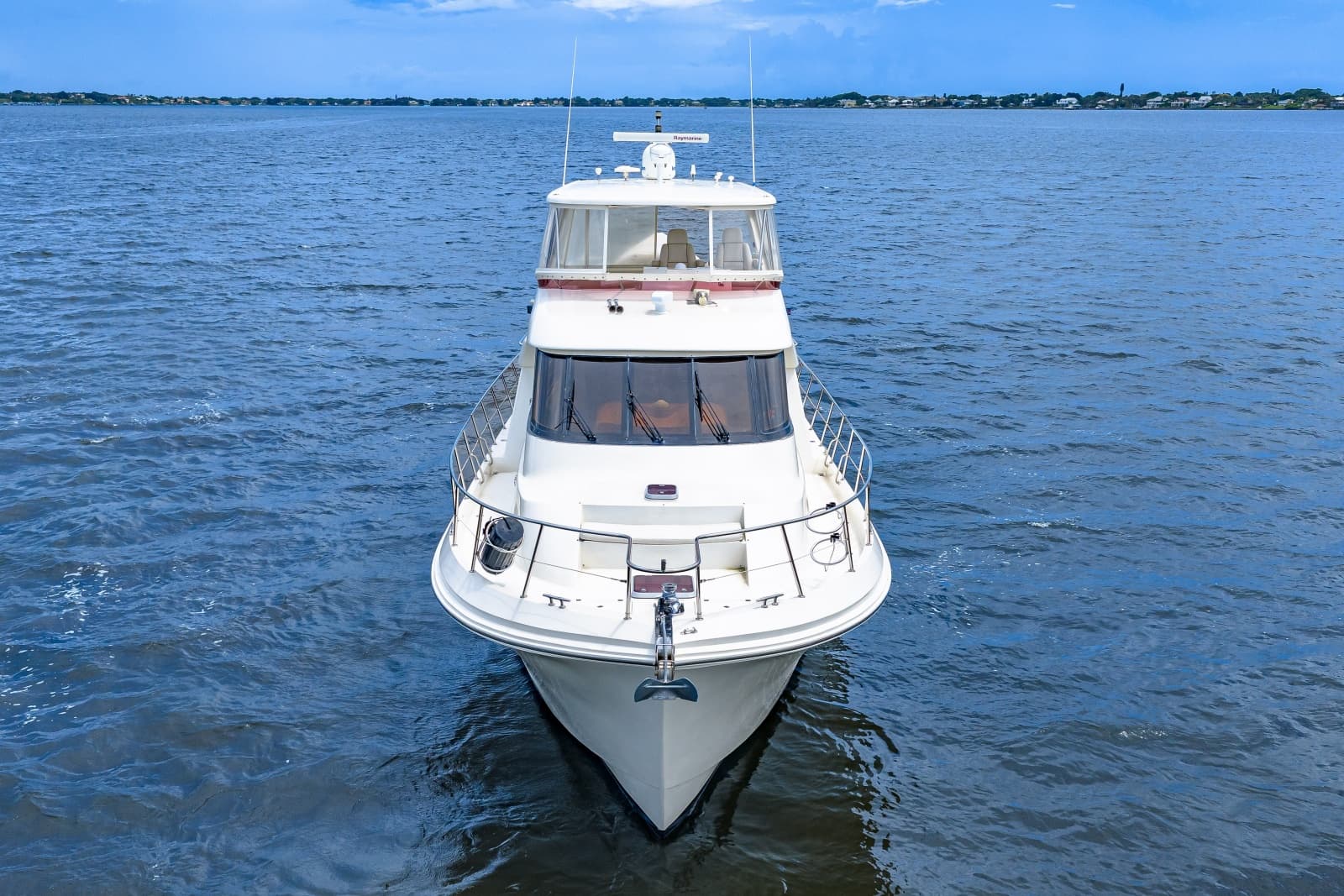 2005 Hampton 558 Pilothouse - Photo 15