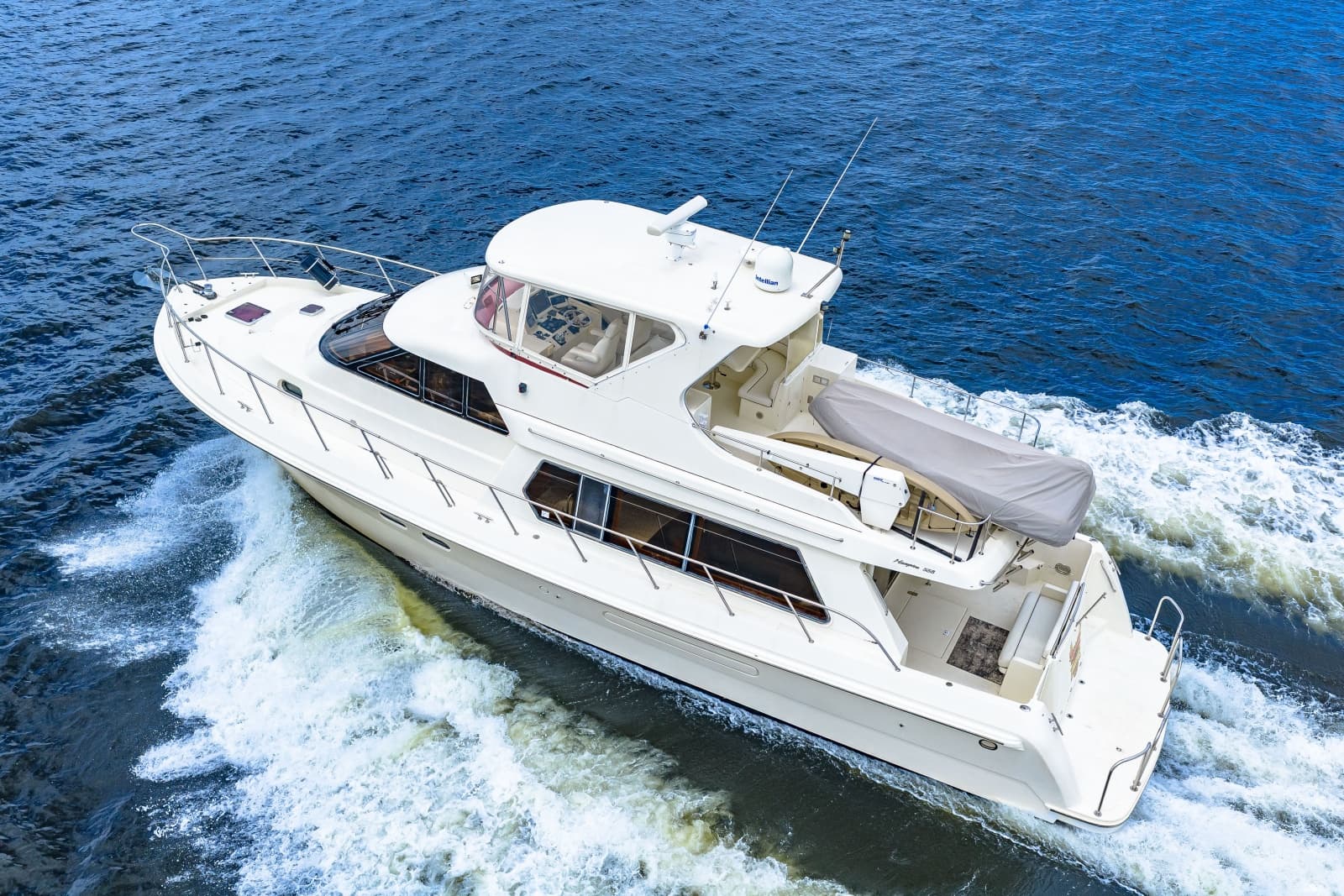 2005 Hampton 558 Pilothouse - Photo 28