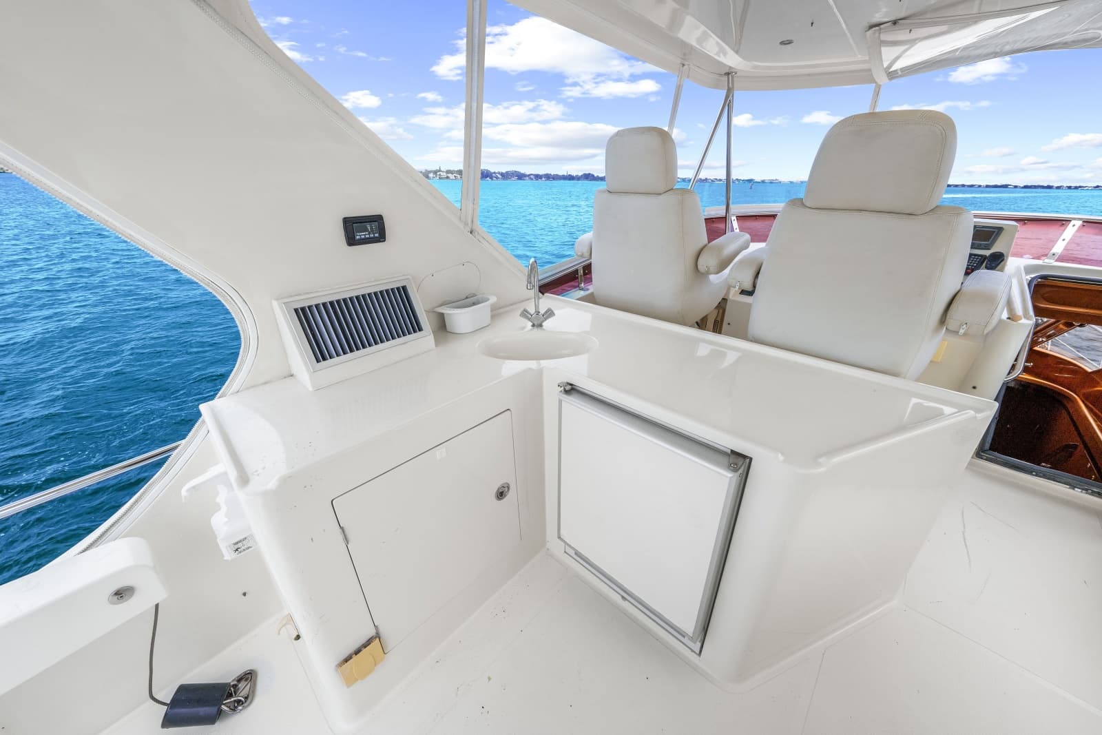 2005 Hampton 558 Pilothouse - Photo 52