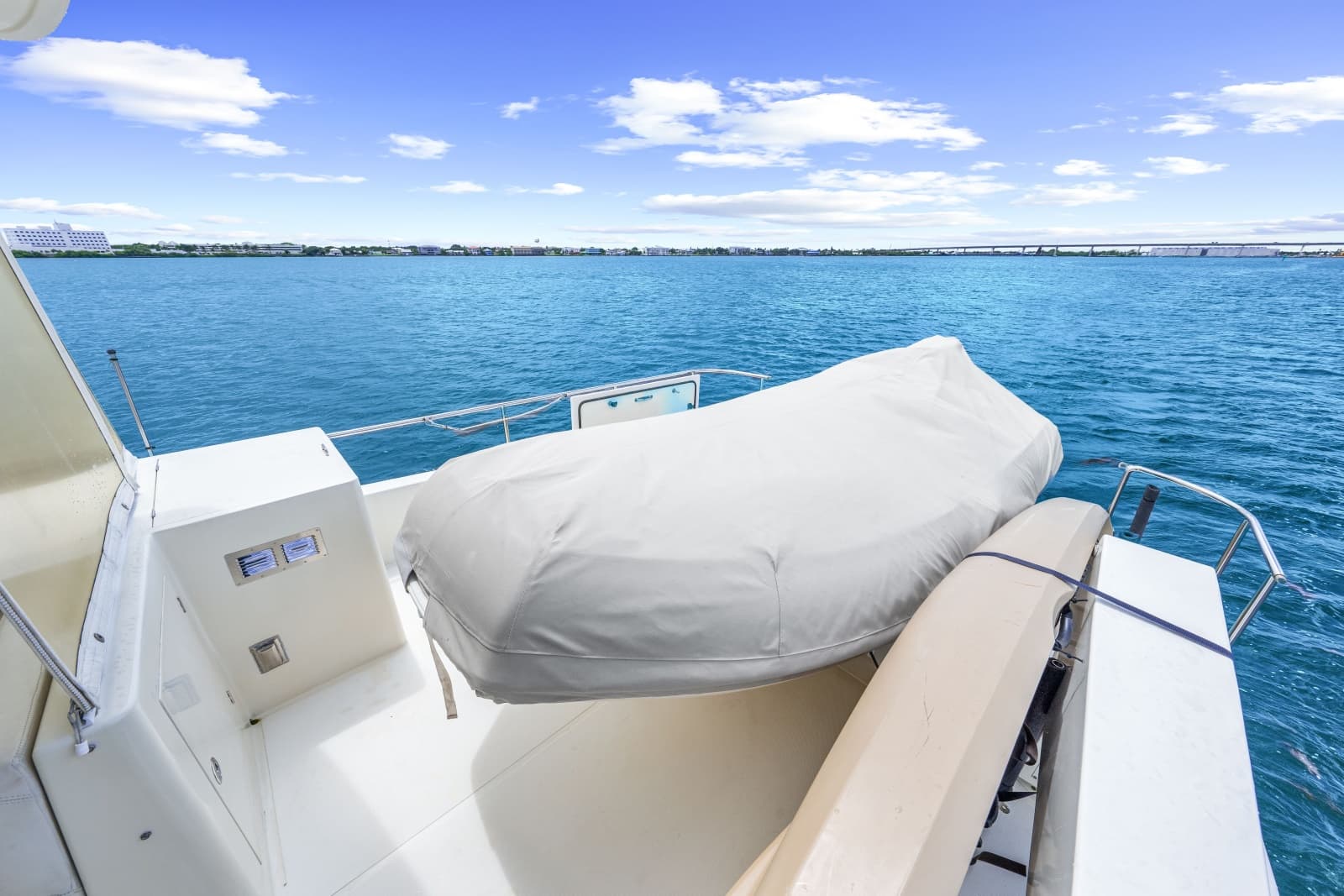 2005 Hampton 558 Pilothouse - Photo 48