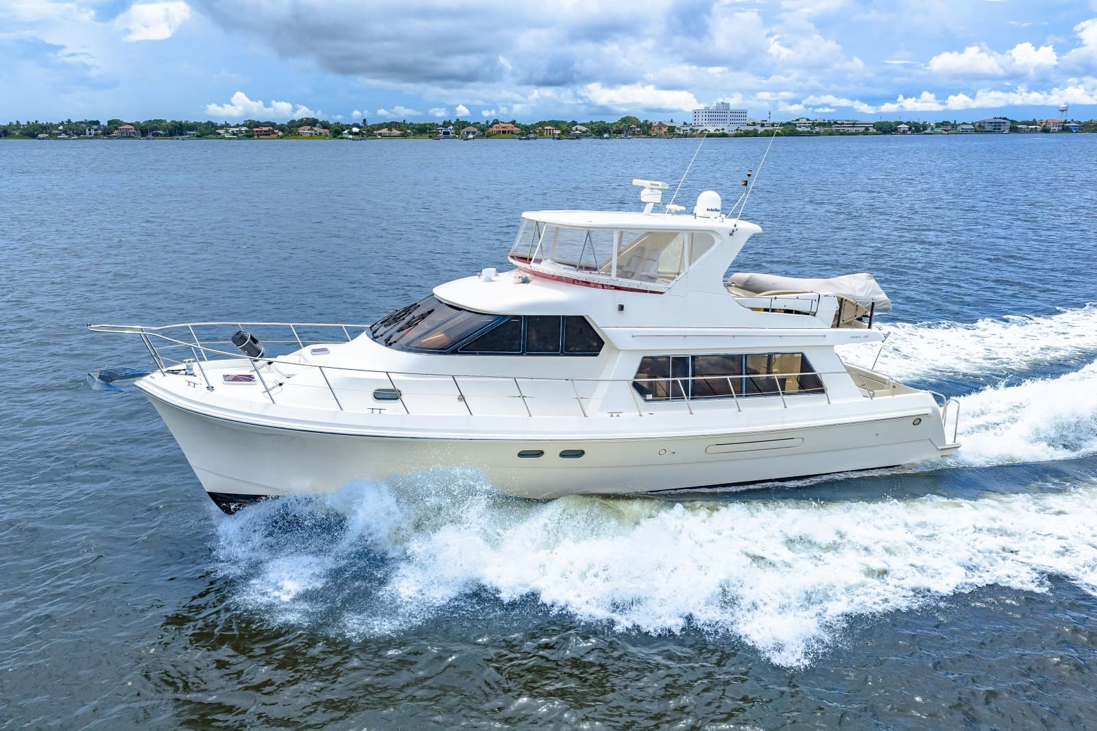 2005 Hampton 558 Pilothouse - Photo 19