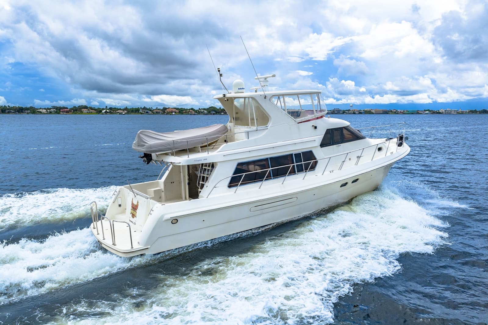 2005 Hampton 558 Pilothouse - Photo 24