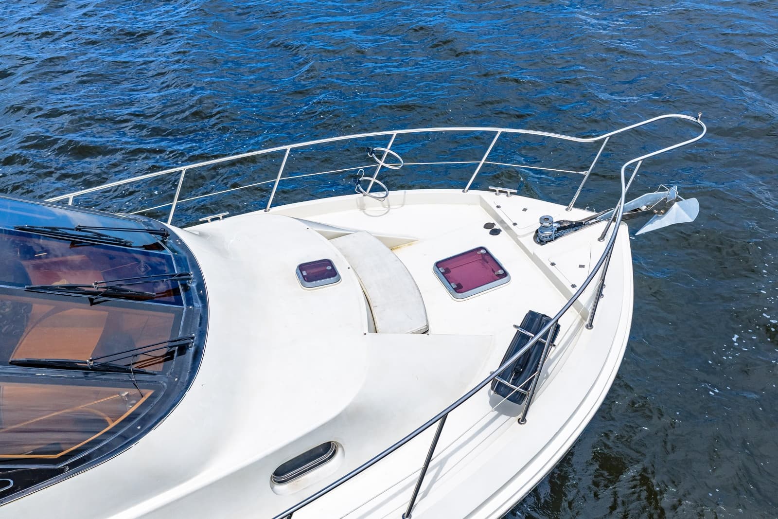 2005 Hampton 558 Pilothouse - Photo 6