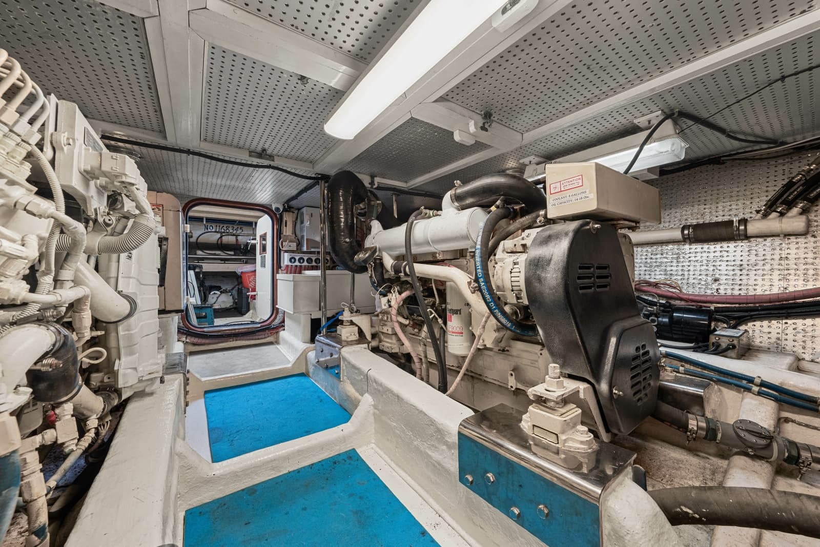 2005 Hampton 558 Pilothouse - Photo 82