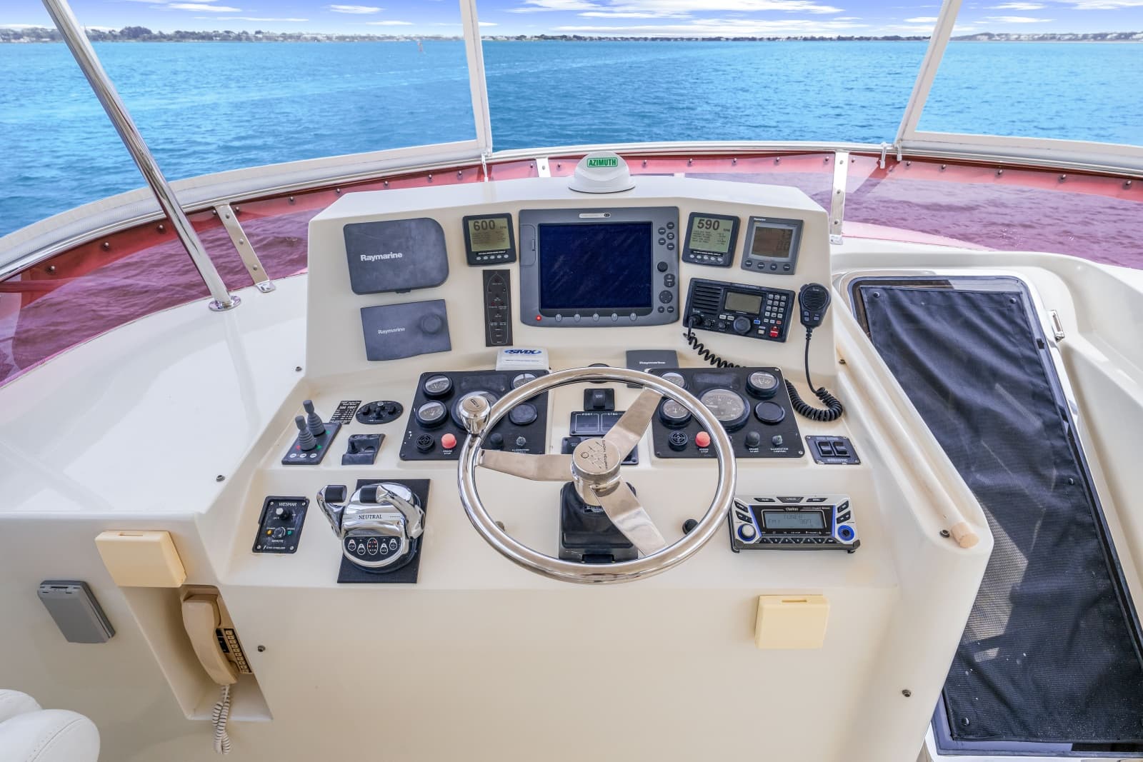 2005 Hampton 558 Pilothouse - Photo 55