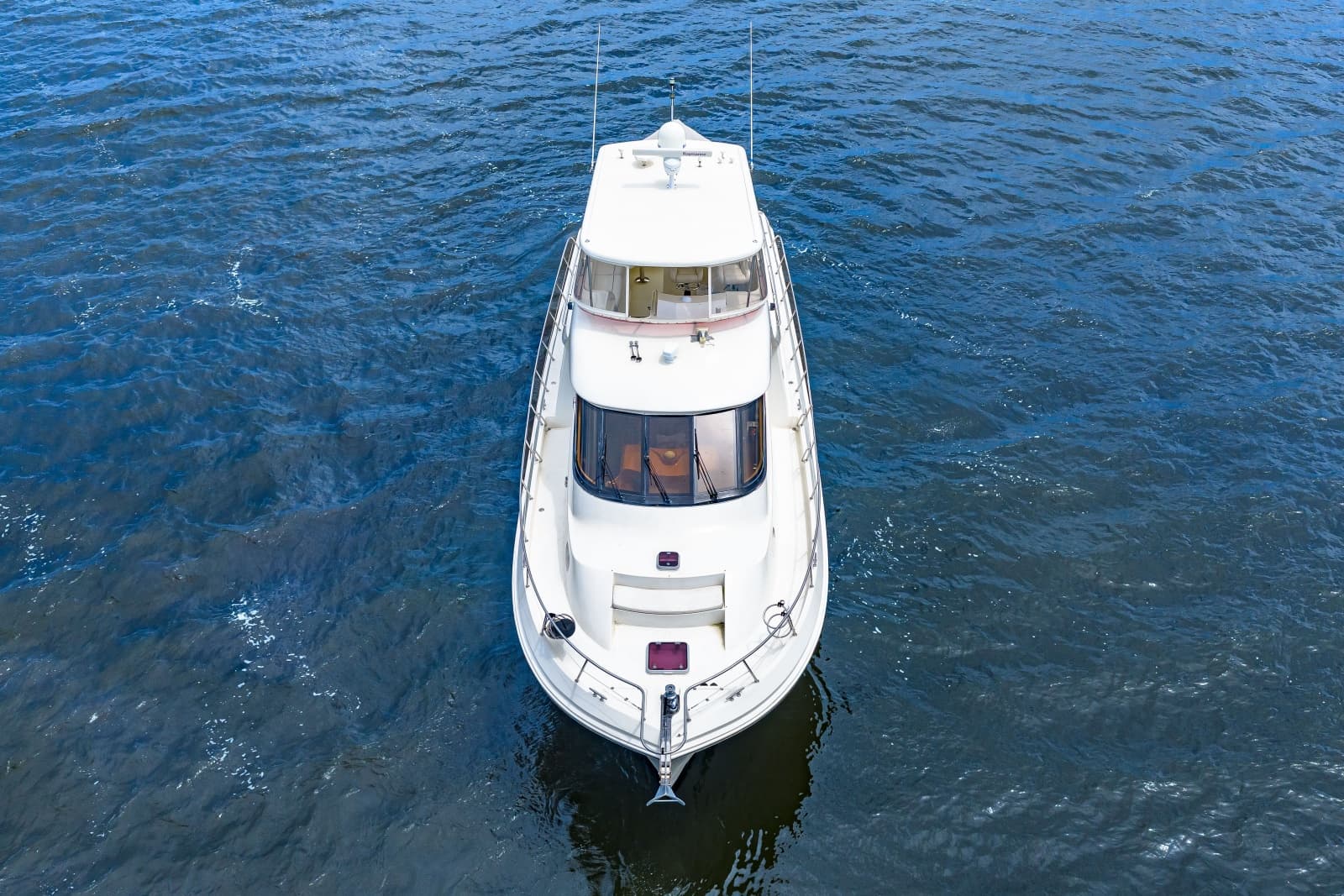 2005 Hampton 558 Pilothouse - Photo 16