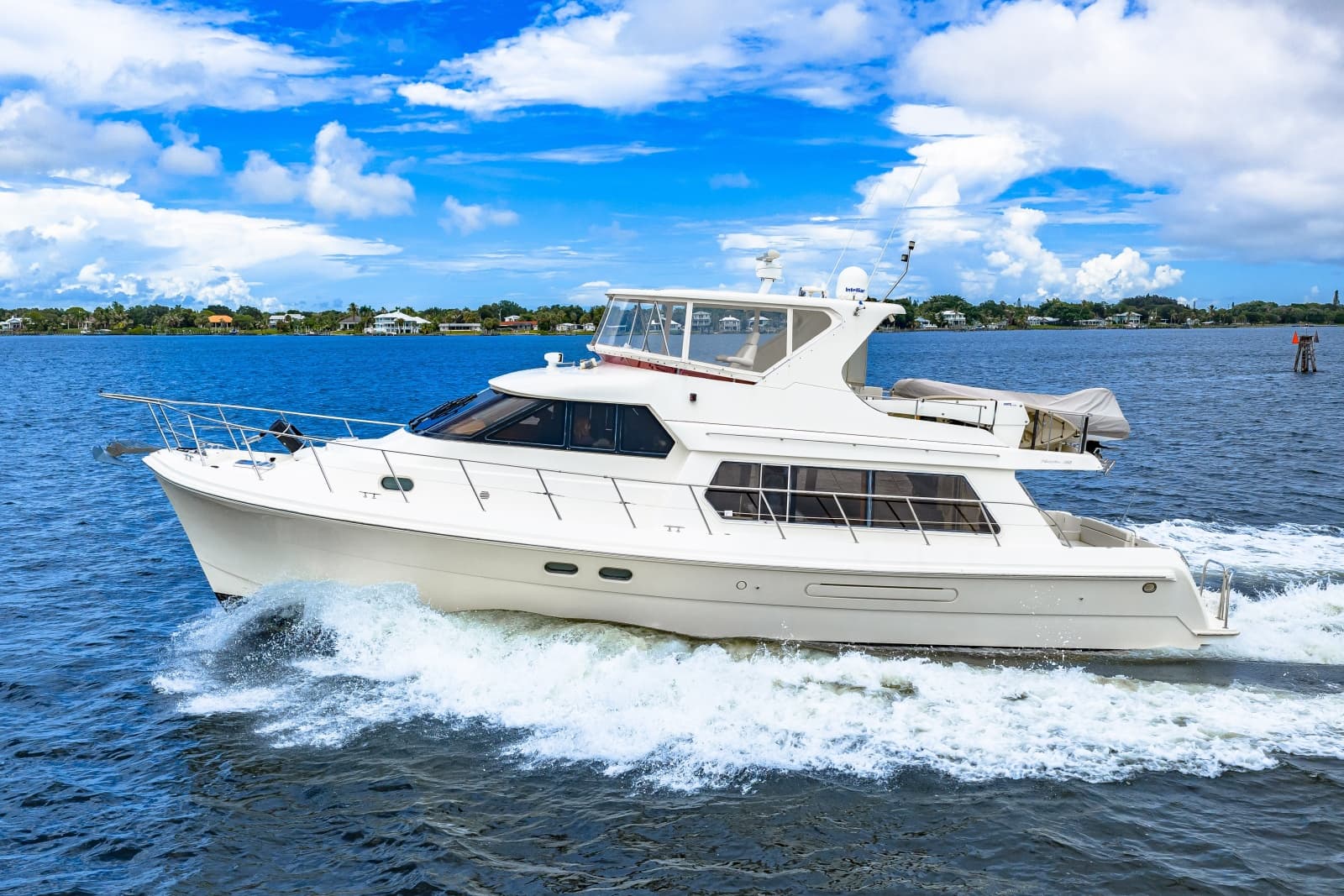 2005 Hampton 558 Pilothouse - Photo 29