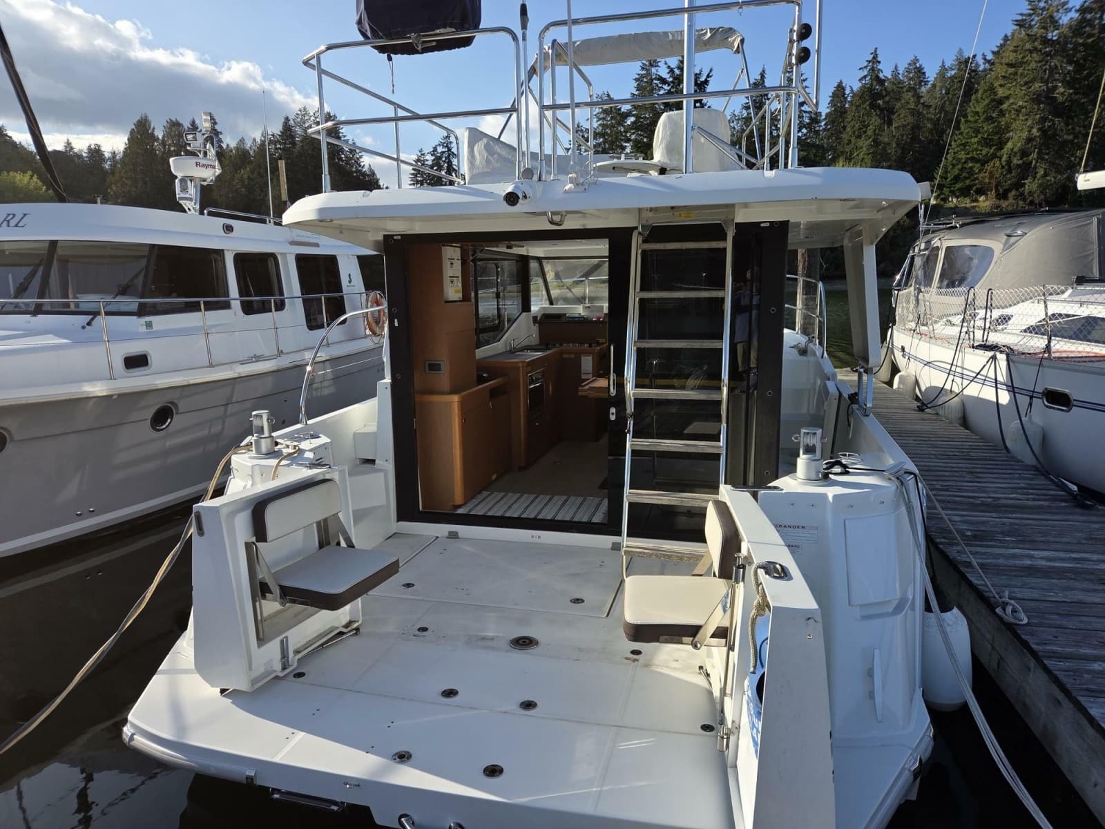 2020 Beneteau Swift Trawler 30 - Photo 14