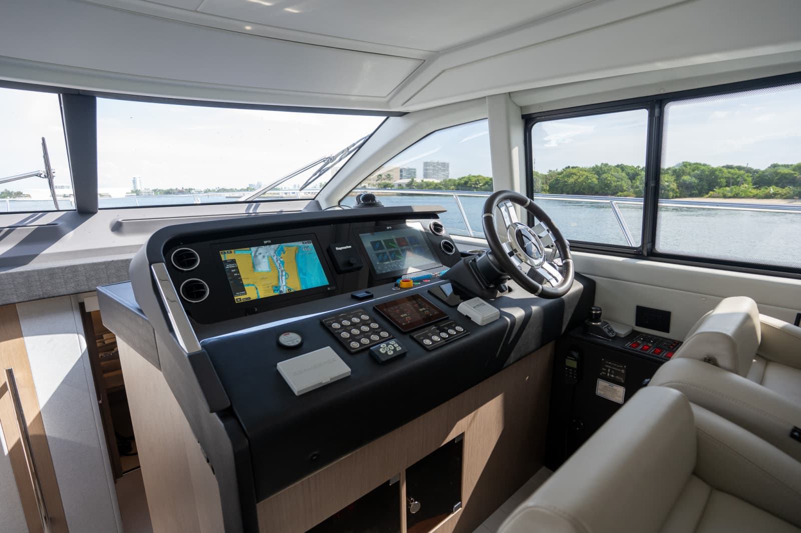 2025 Azimut FLY 50 - Photo 27