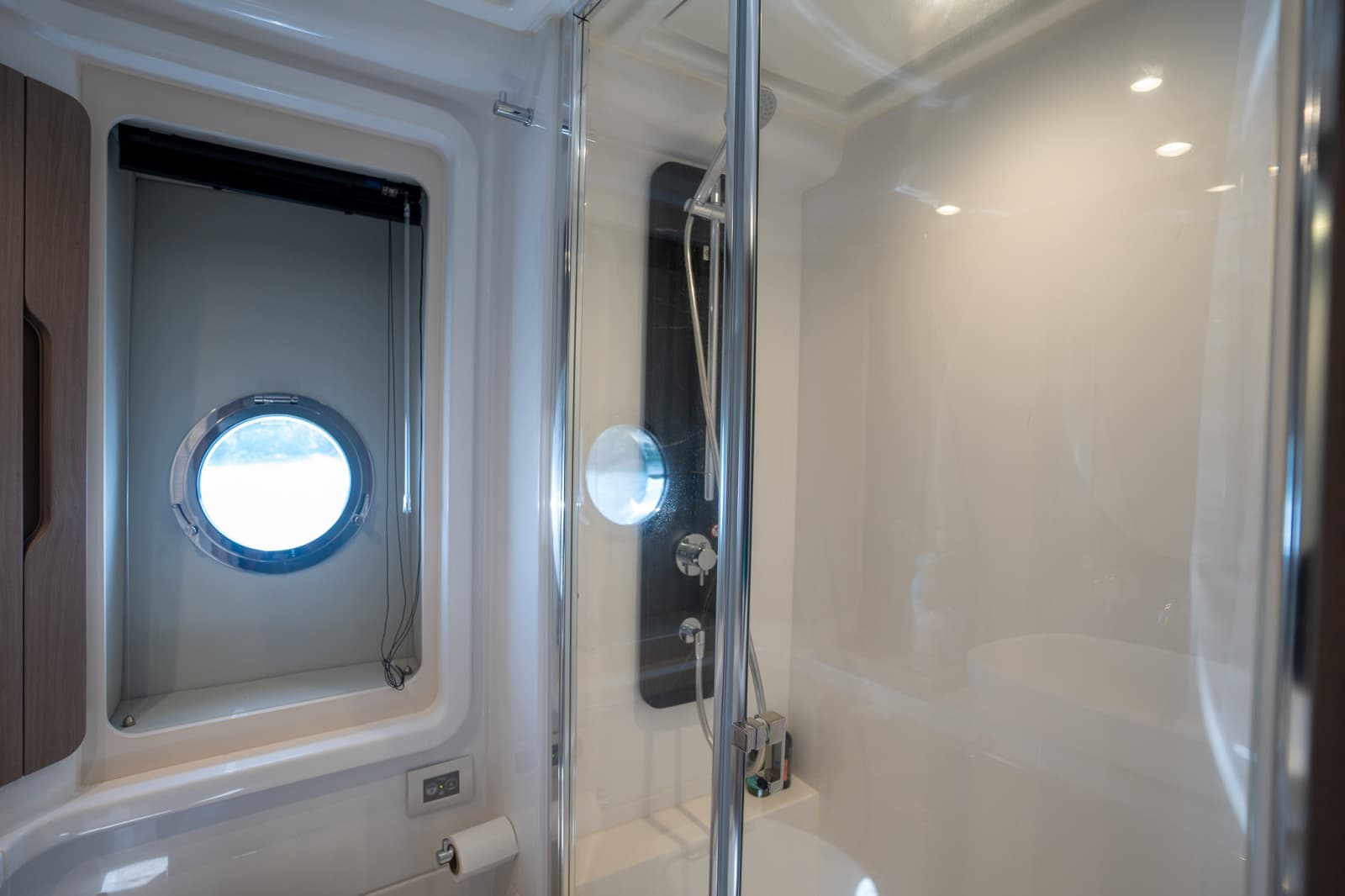 2025 Azimut FLY 50 - Photo 26