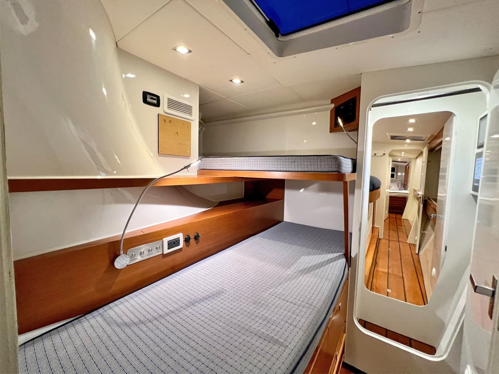 2012 Gunboat 60 - Photo 22