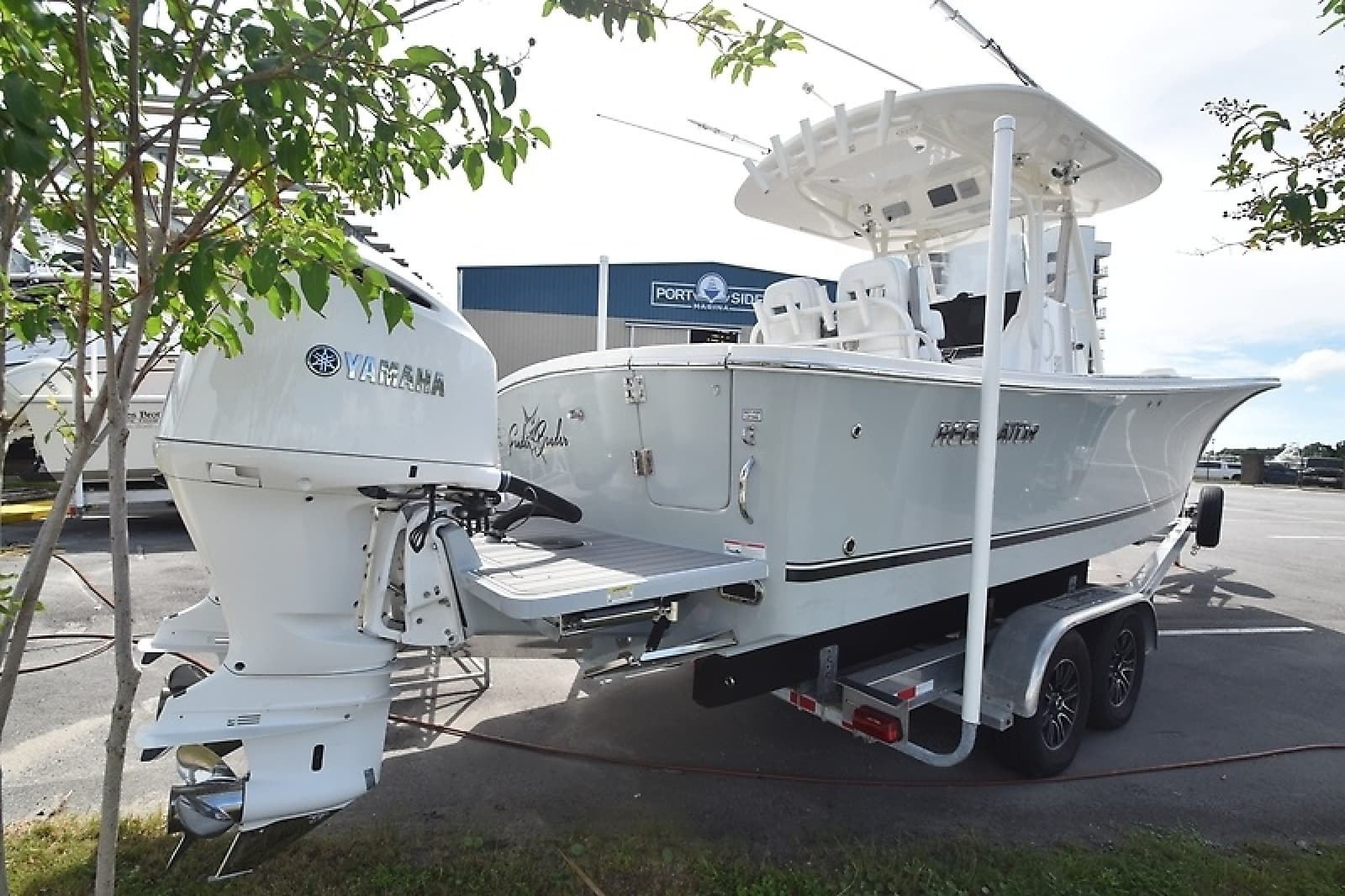 2018 Regulator 28 Forward Seating - Photo 3