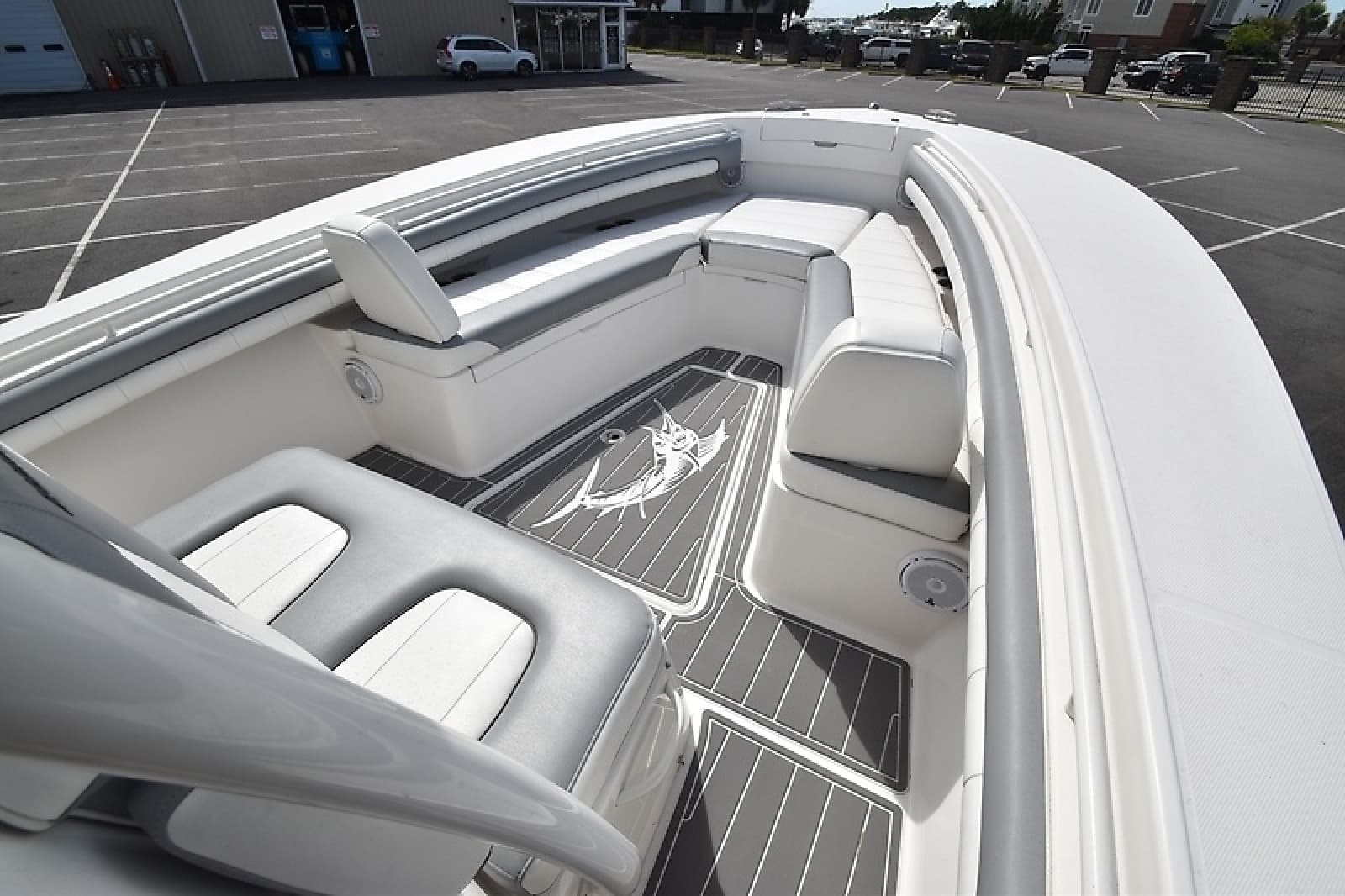 2018 Regulator 28 Forward Seating - Photo 7
