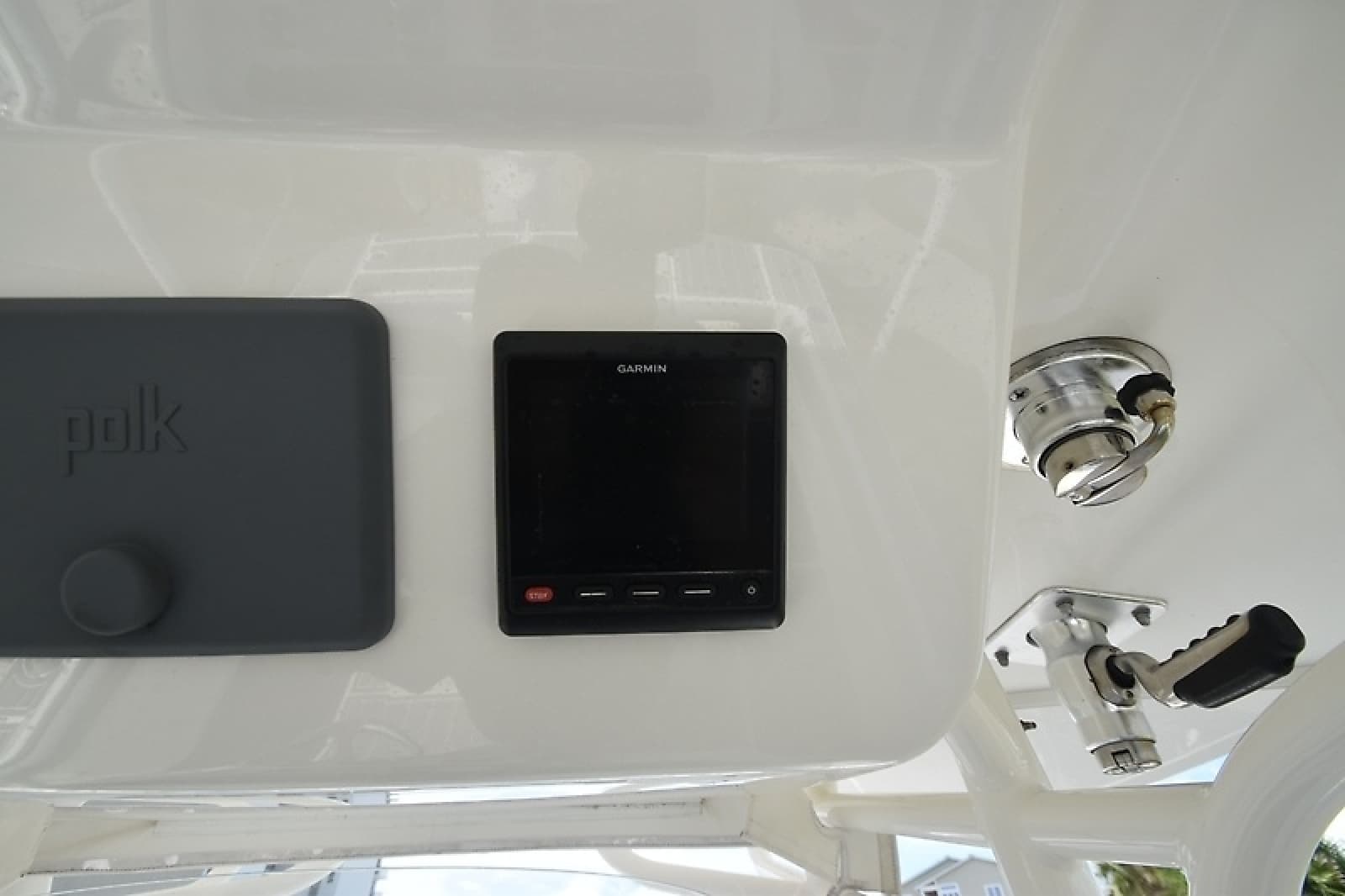 2018 Regulator 28 Forward Seating - Photo 12