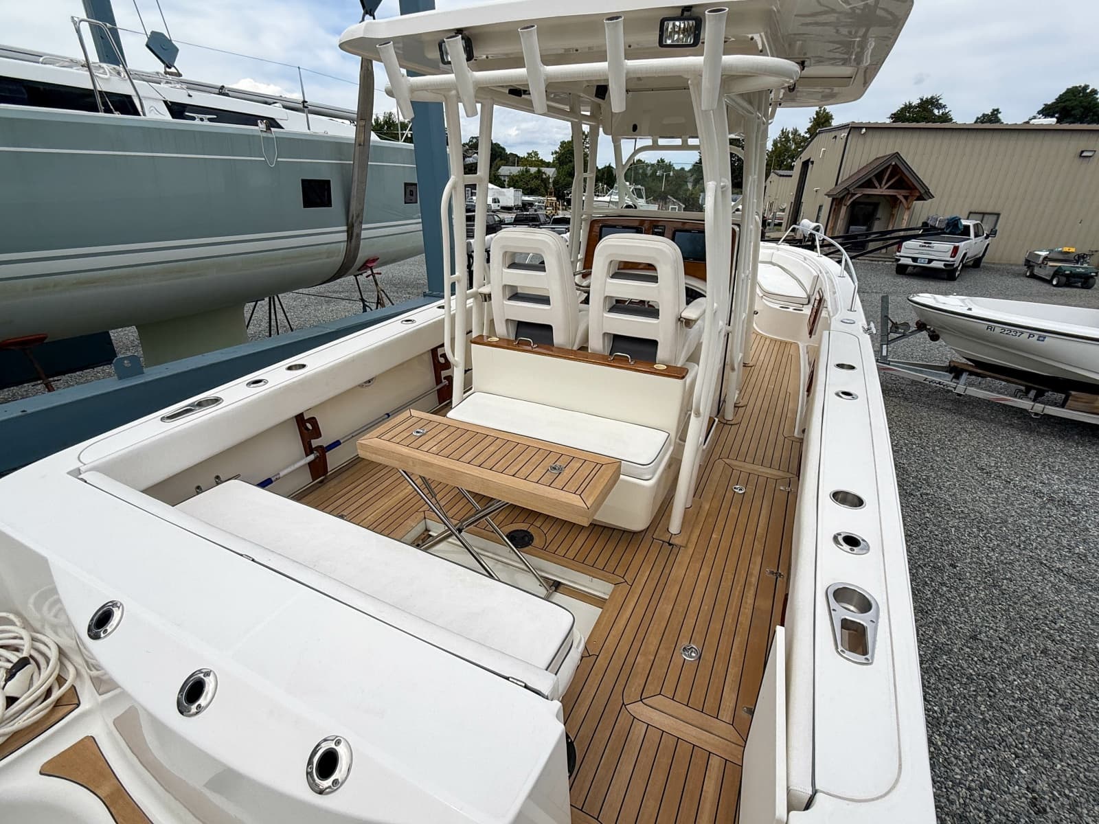 2013 Boston Whaler Justice 32 - Photo 8