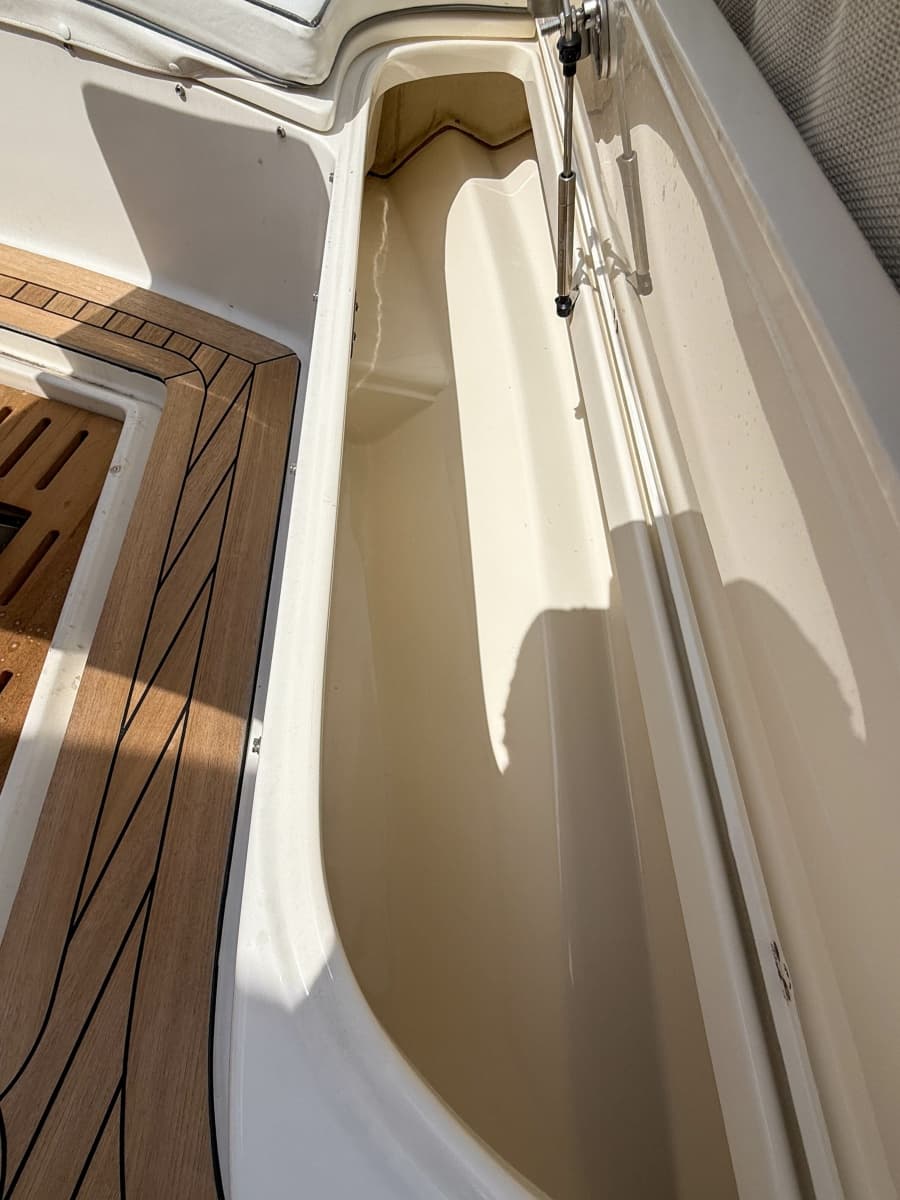 2013 Boston Whaler Justice 32 - Photo 27