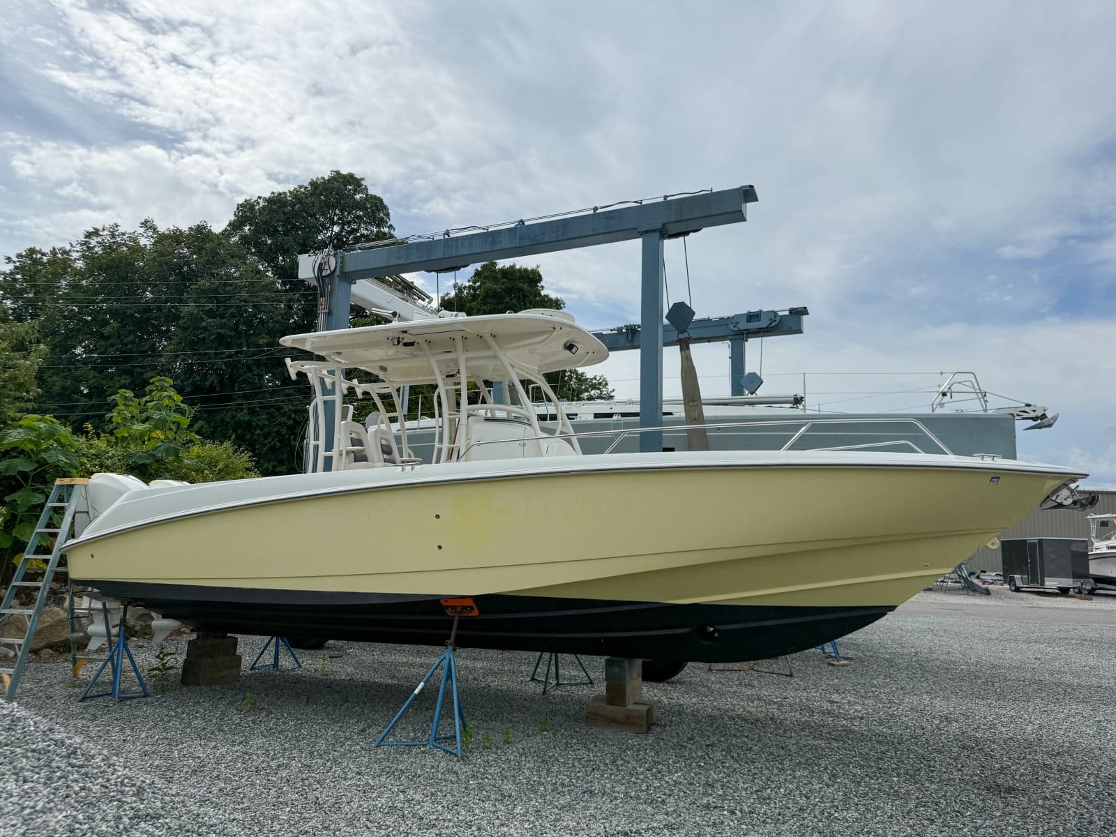 2013 Boston Whaler Justice 32 - Photo 2