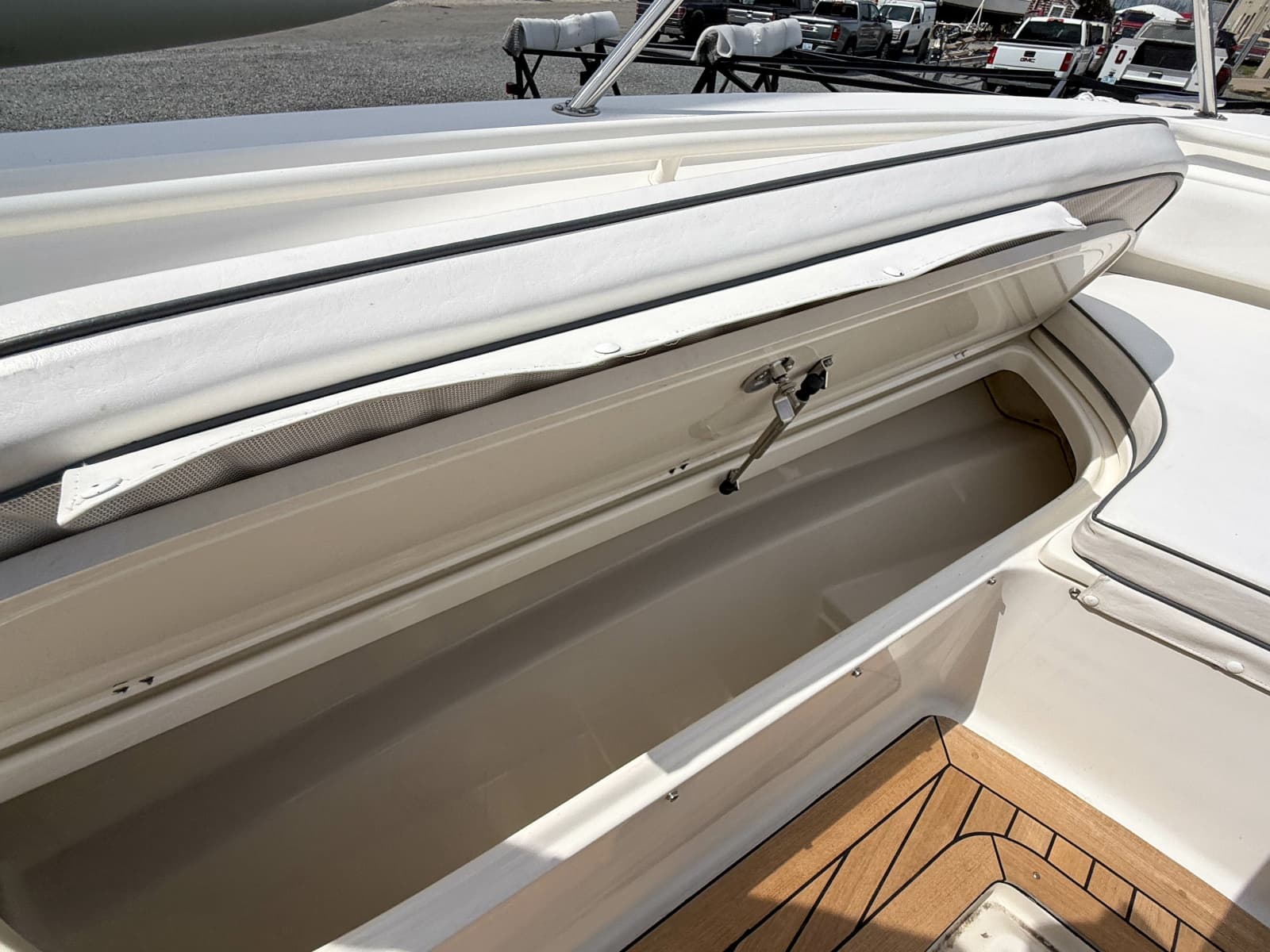 2013 Boston Whaler Justice 32 - Photo 28
