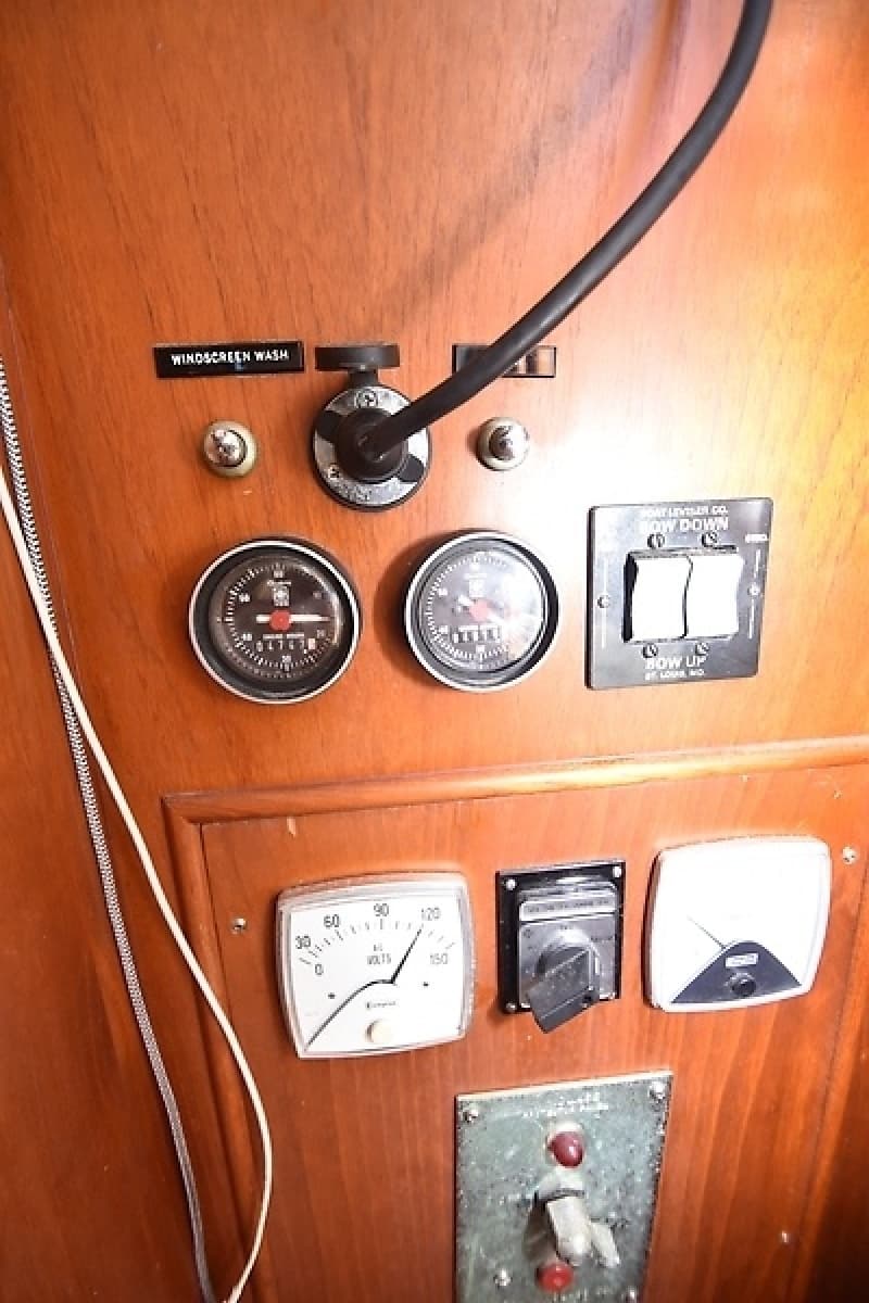 1989 Grand Banks 46 Classic - Photo 22