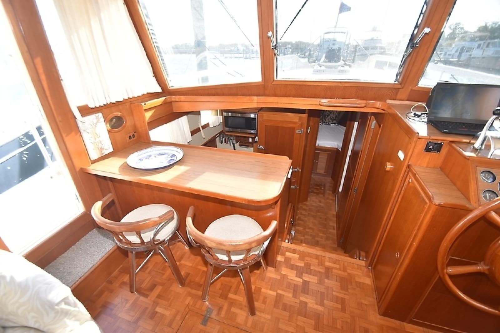 1989 Grand Banks 46 Classic - Photo 35