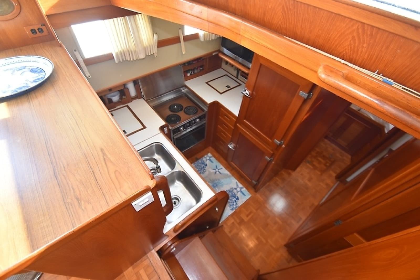 1989 Grand Banks 46 Classic - Photo 18