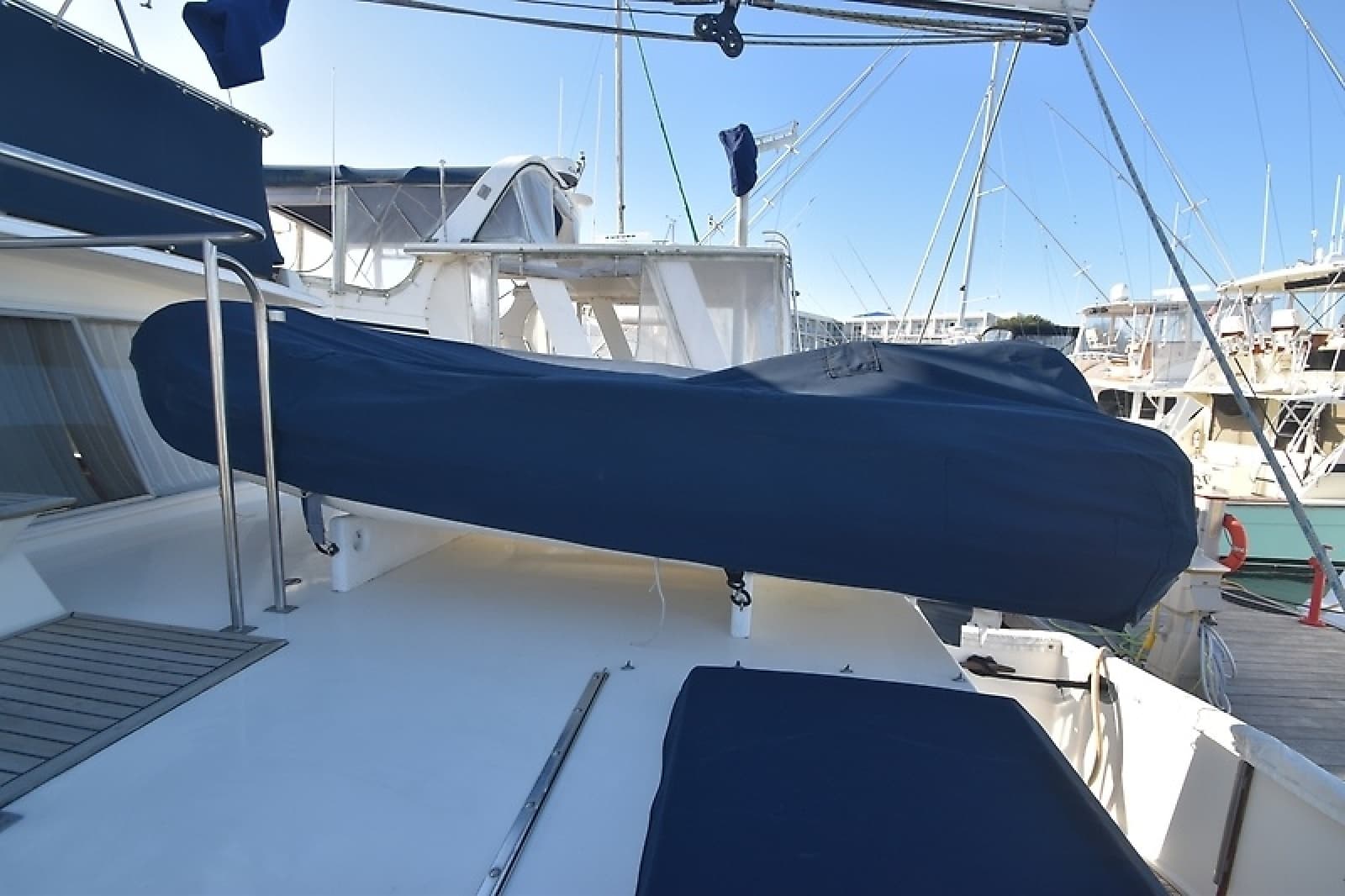 1989 Grand Banks 46 Classic - Photo 2