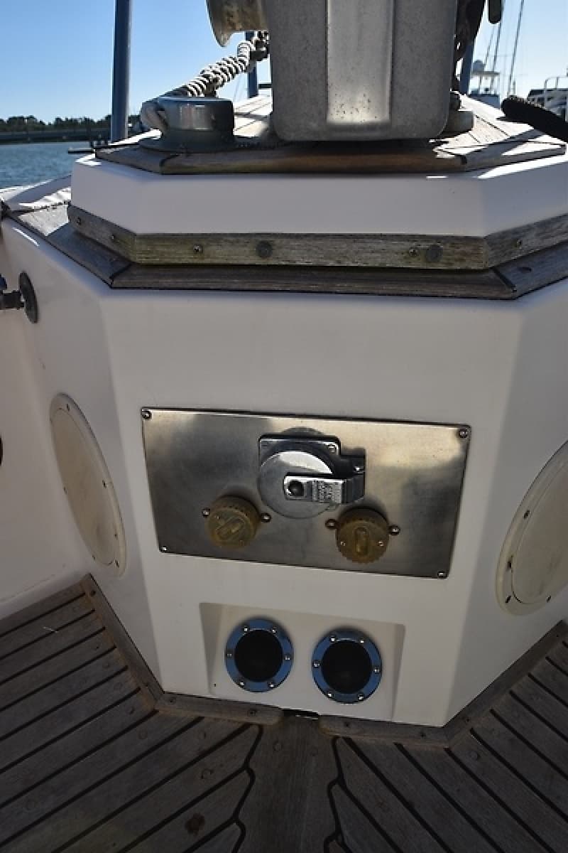1989 Grand Banks 46 Classic - Photo 66