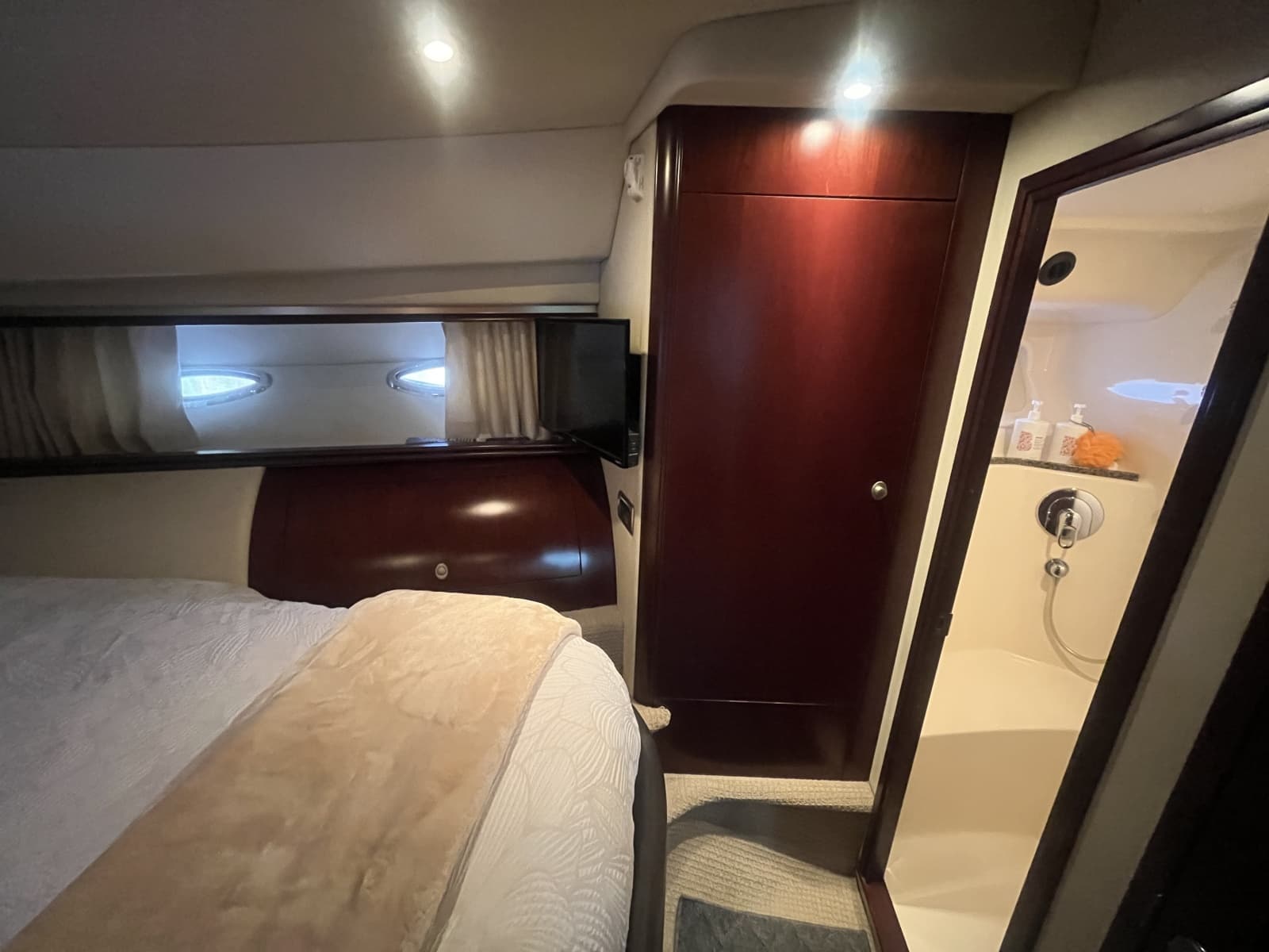 2006 Sea Ray 58 Sedan Bridge - Photo 87
