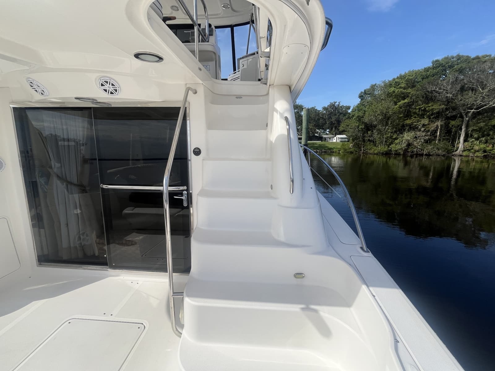 2006 Sea Ray 58 Sedan Bridge - Photo 17