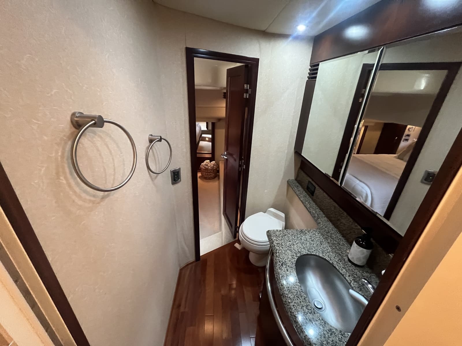 2006 Sea Ray 58 Sedan Bridge - Photo 80