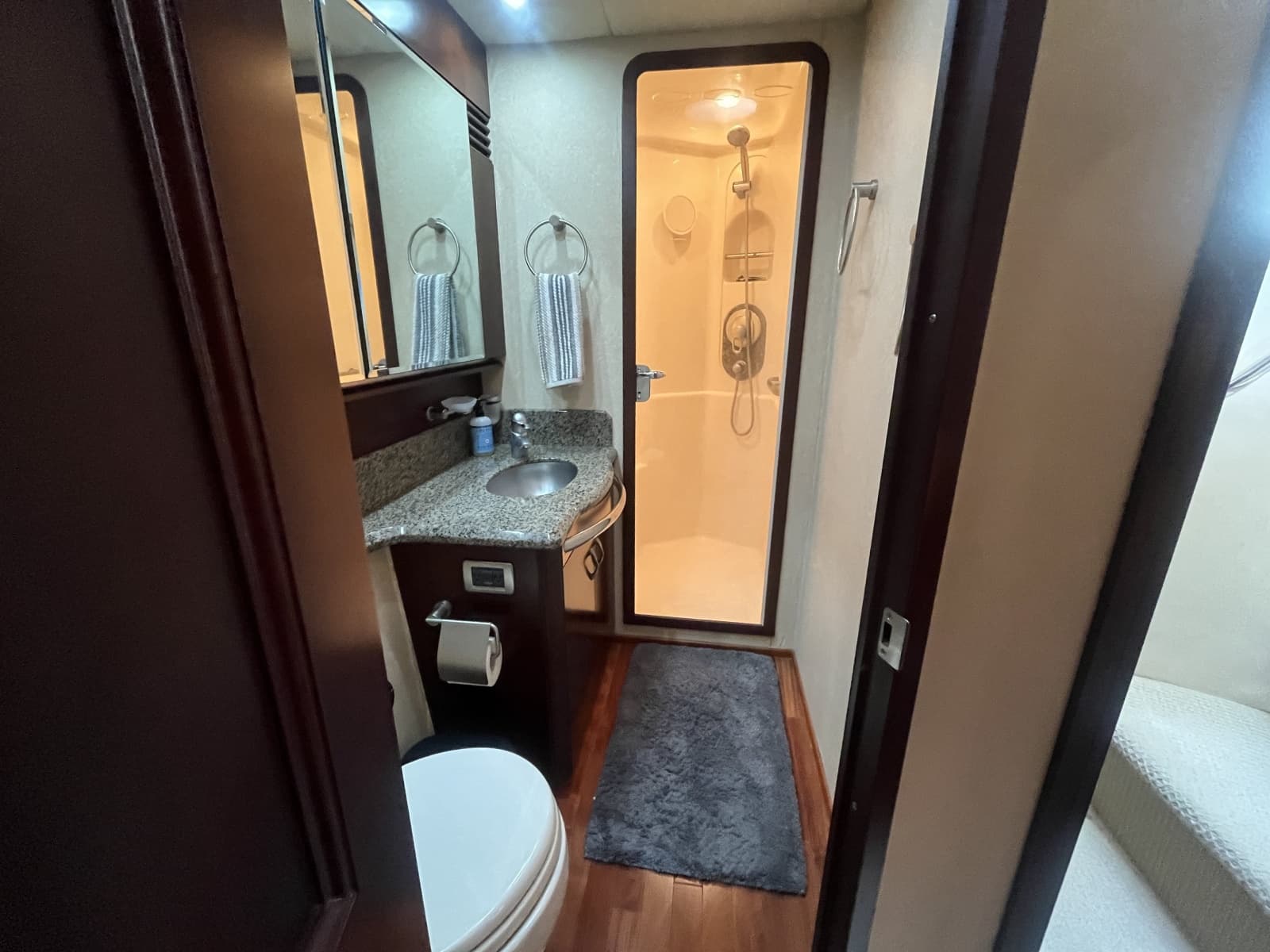 2006 Sea Ray 58 Sedan Bridge - Photo 77
